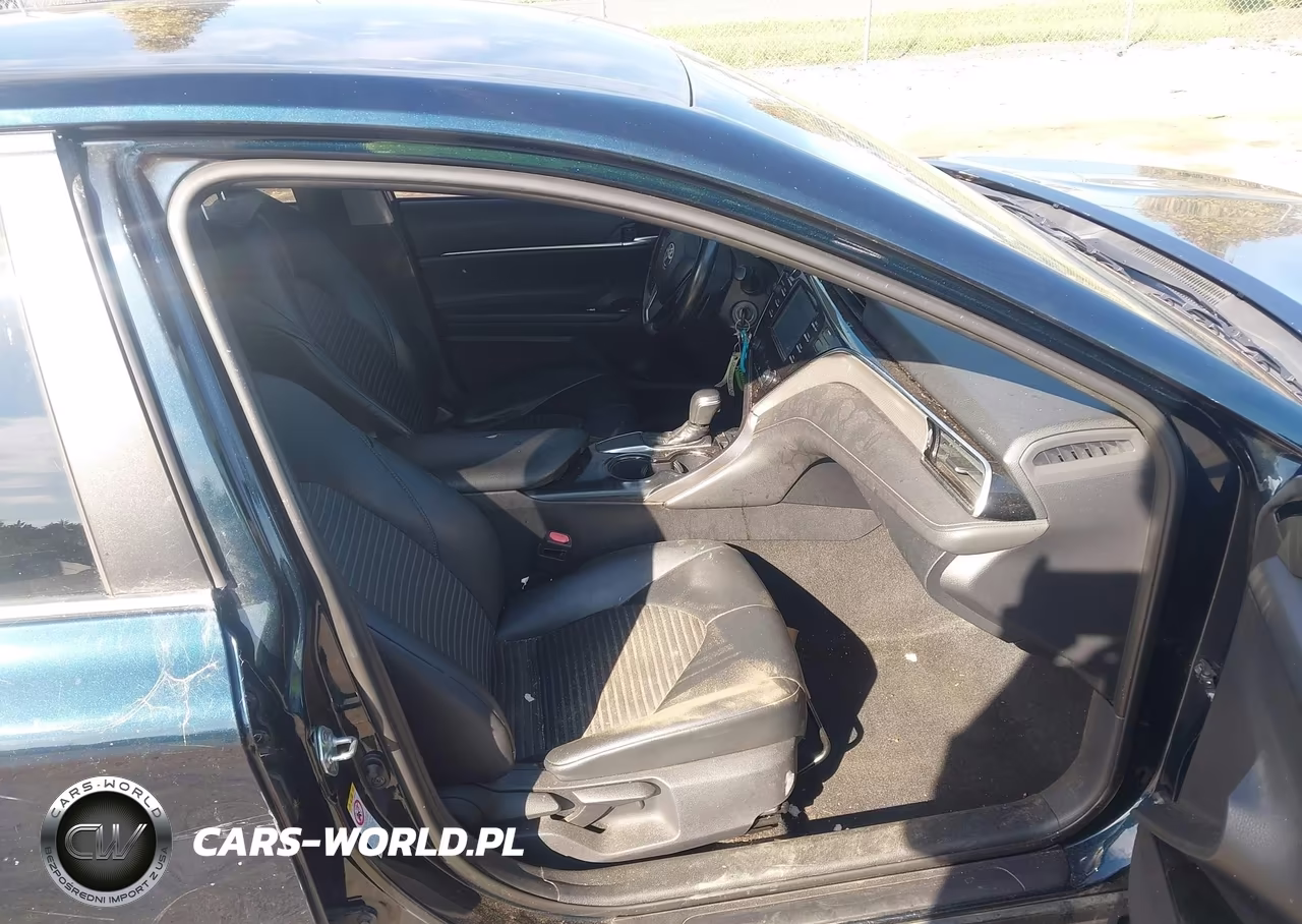 2018 Toyota Camry Se VIN:4T1B11HK6JU529007 - 5
