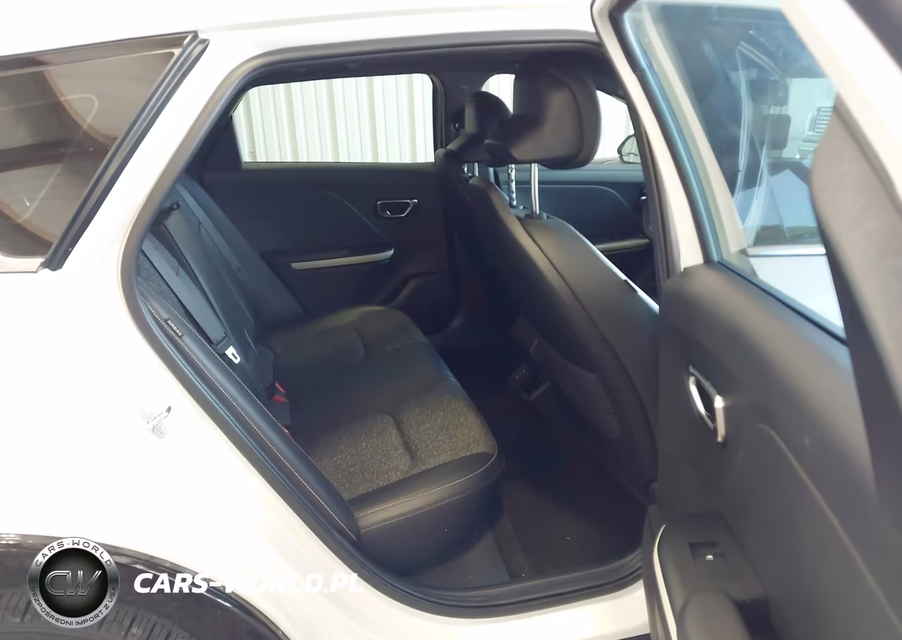 2025 Kia K4 Gt-Line VIN:3KPFW4DE2SE098674 - 8