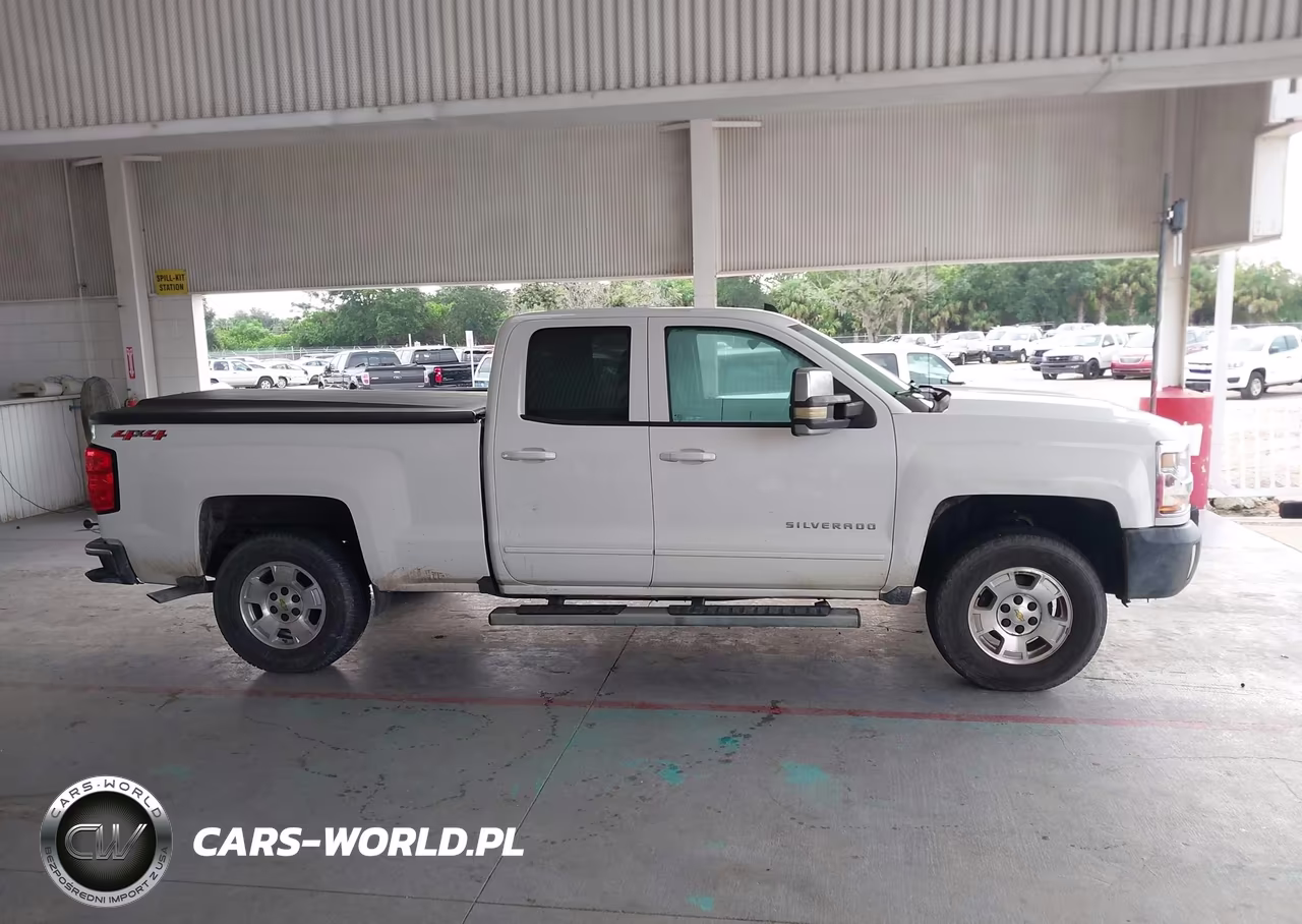 2018 Chevrolet Silverado 1500 1Lt VIN:1GCVKREC0JZ283973 - 13