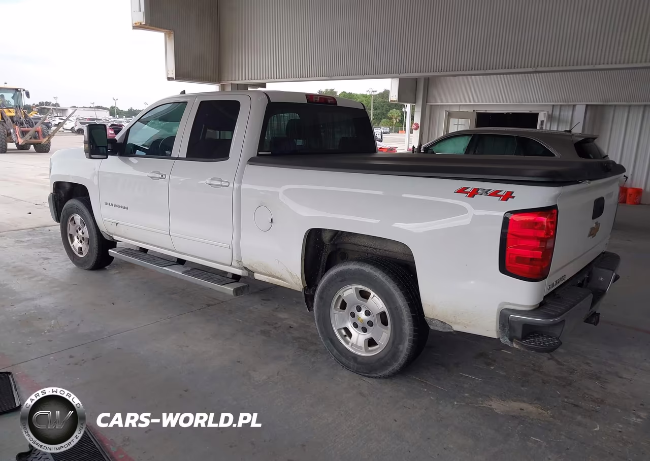 2018 Chevrolet Silverado 1500 1Lt VIN:1GCVKREC0JZ283973 - 3