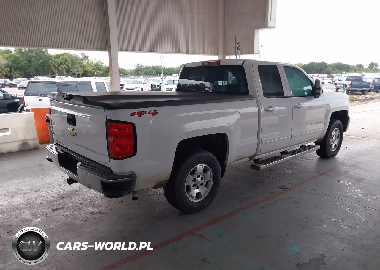 2018 Chevrolet Silverado 1500 1Lt VIN:1GCVKREC0JZ283973 - 4