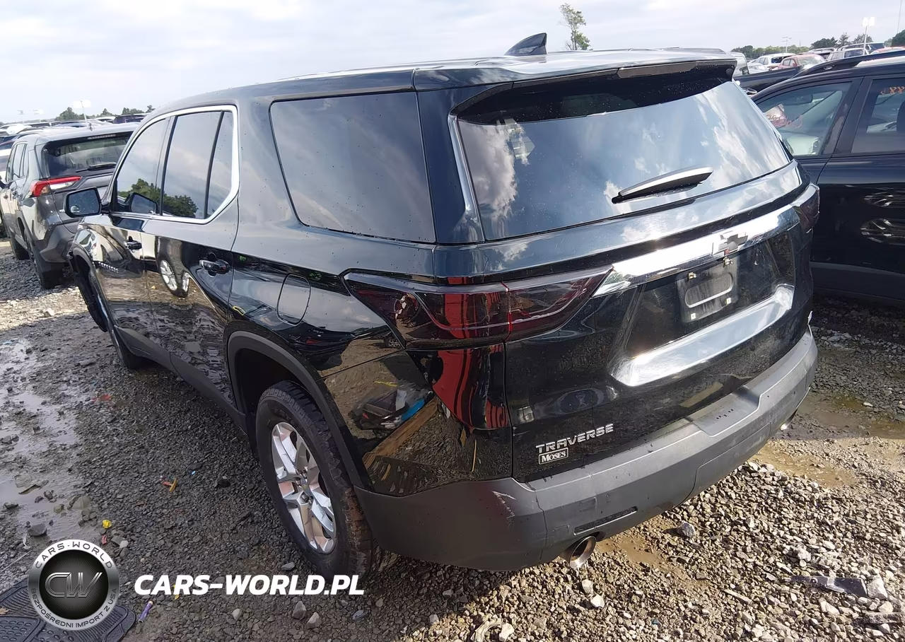 2020 Chevrolet Traverse Fwd Ls VIN:1GNERFKW9LJ310492 - 3