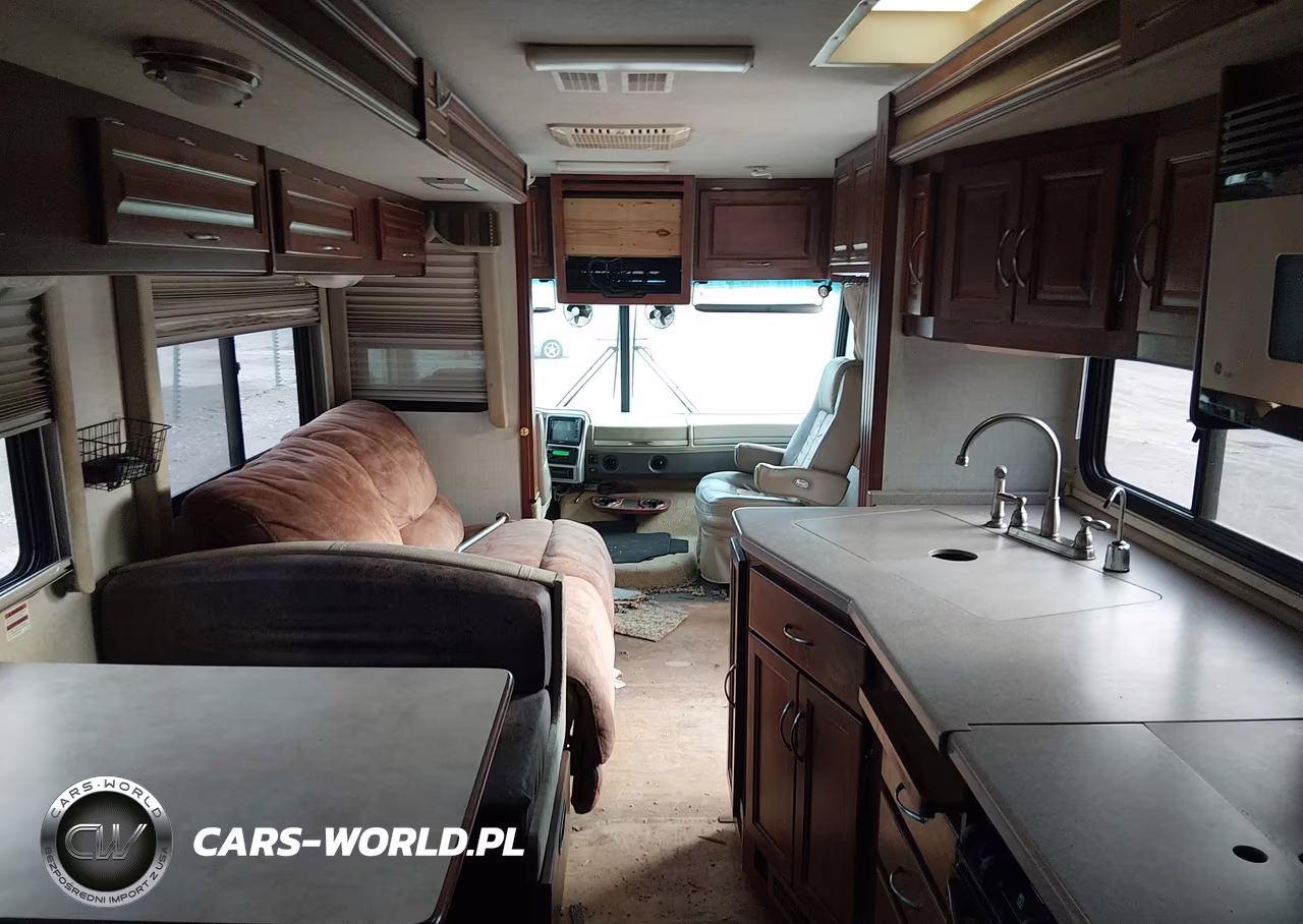 2004 Workhorse Custom Chassis Motorhome Chassis W22 VIN:5B4MP67G843382386 - 5