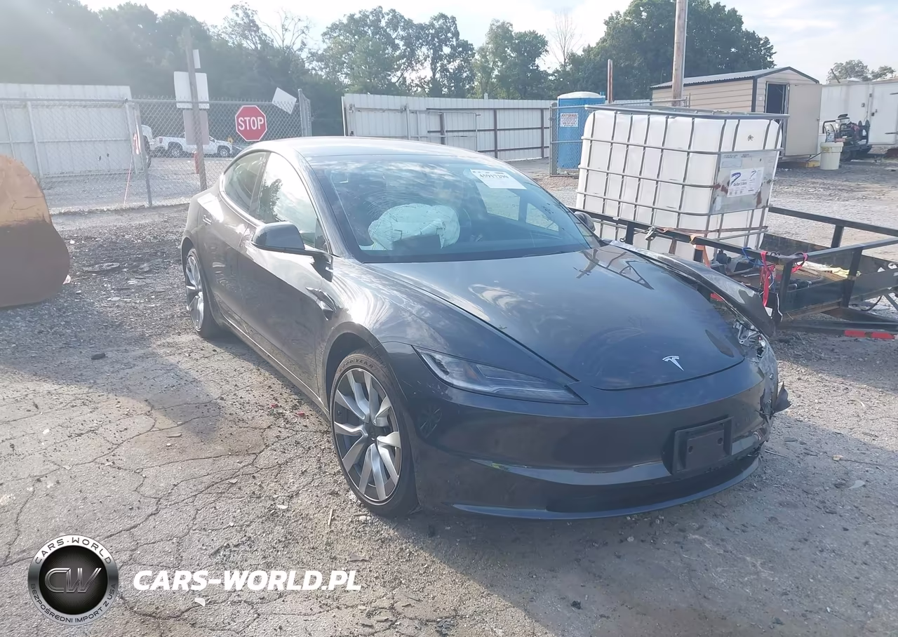 2025 Tesla Model 3 Long Range Rear-Wheel Drive-Standard Rear-Wheel Drive – zdjęcie 1 z 15