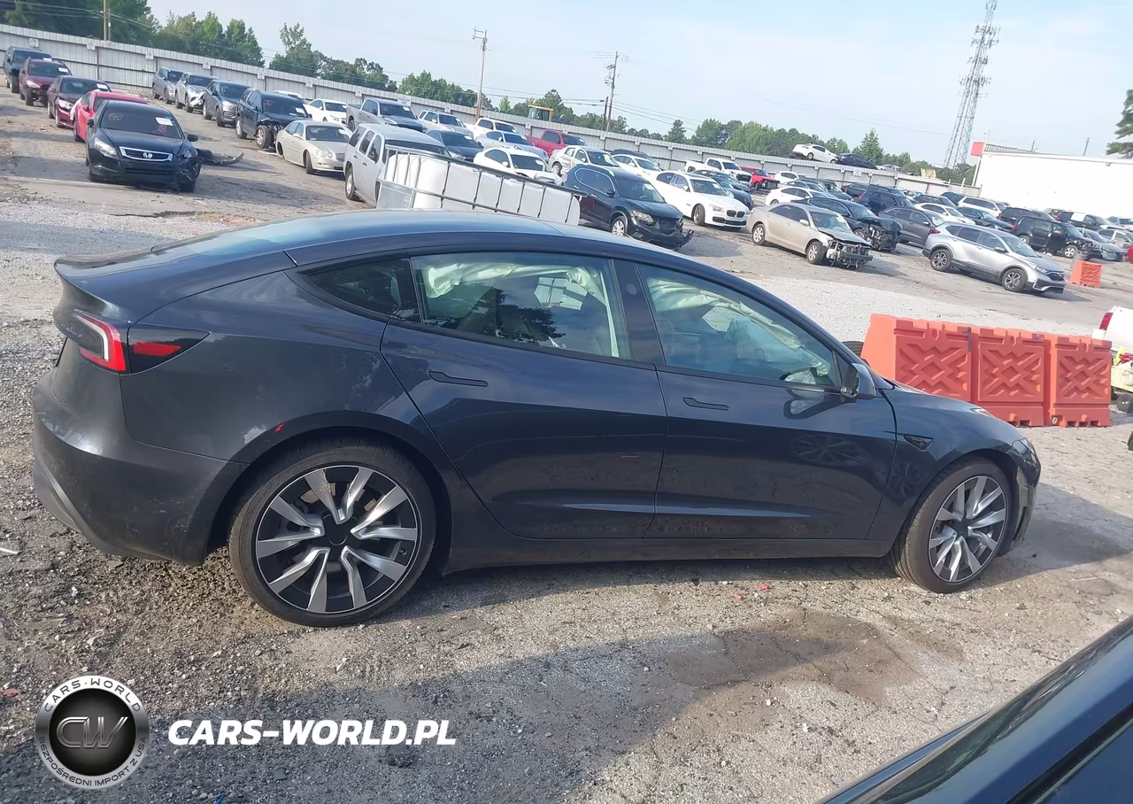2025 Tesla Model 3 Long Range Rear-Wheel Drive-Standard Rear-Wheel Drive VIN:5YJ3E1EA8SF052020 - 12