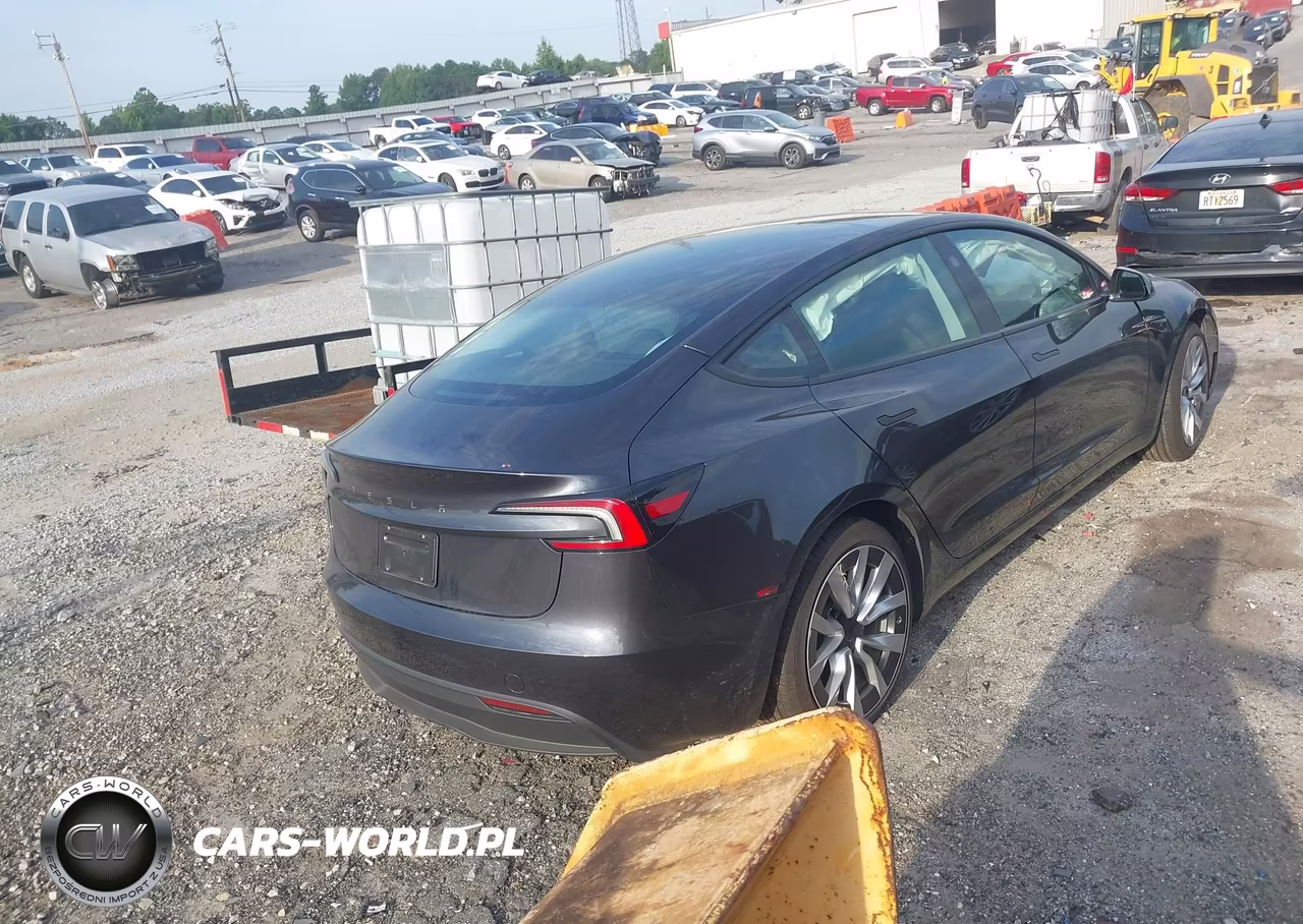 2025 Tesla Model 3 Long Range Rear-Wheel Drive-Standard Rear-Wheel Drive VIN:5YJ3E1EA8SF052020 - 4