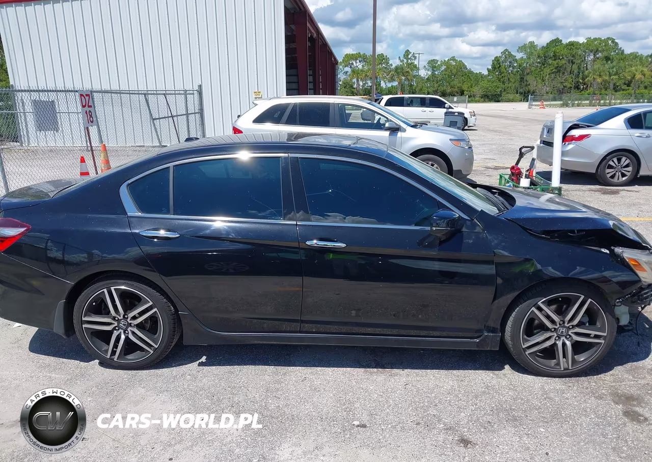 2017 Honda Accord Touring V6 VIN:1HGCR3F92HA040131 - 13