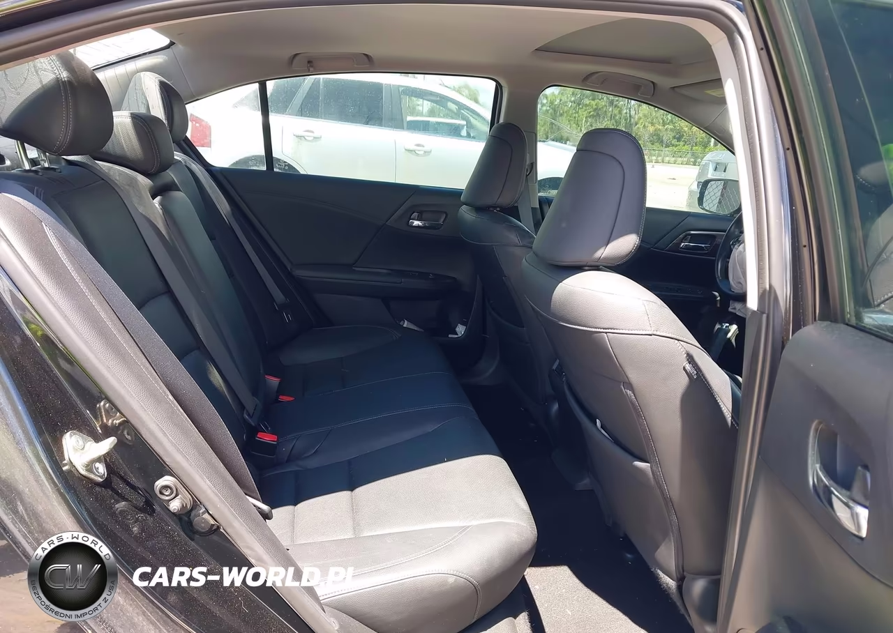 2017 Honda Accord Touring V6 VIN:1HGCR3F92HA040131 - 8