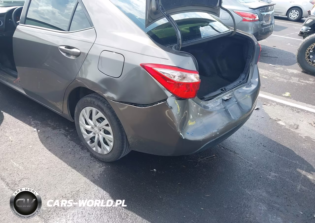 2018 Toyota Corolla Le VIN:2T1BURHE6JC006295 - 6