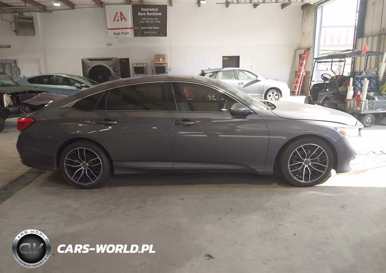 2019 Honda Accord Sport VIN:1HGCV1F31KA137551 - 13