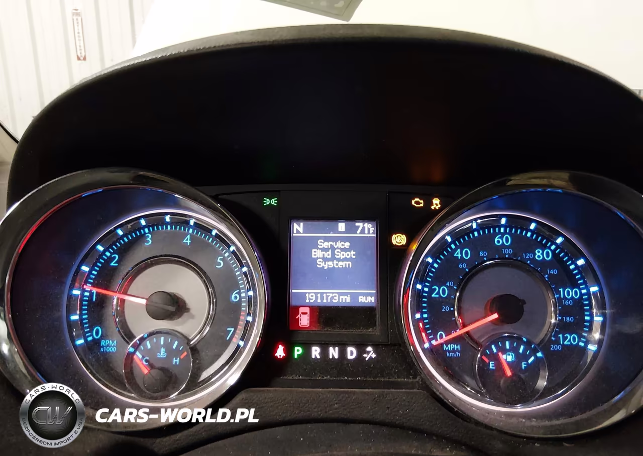2013 Chrysler Town & Country Touring-L VIN:2C4RC1CG0DR777545 - 7