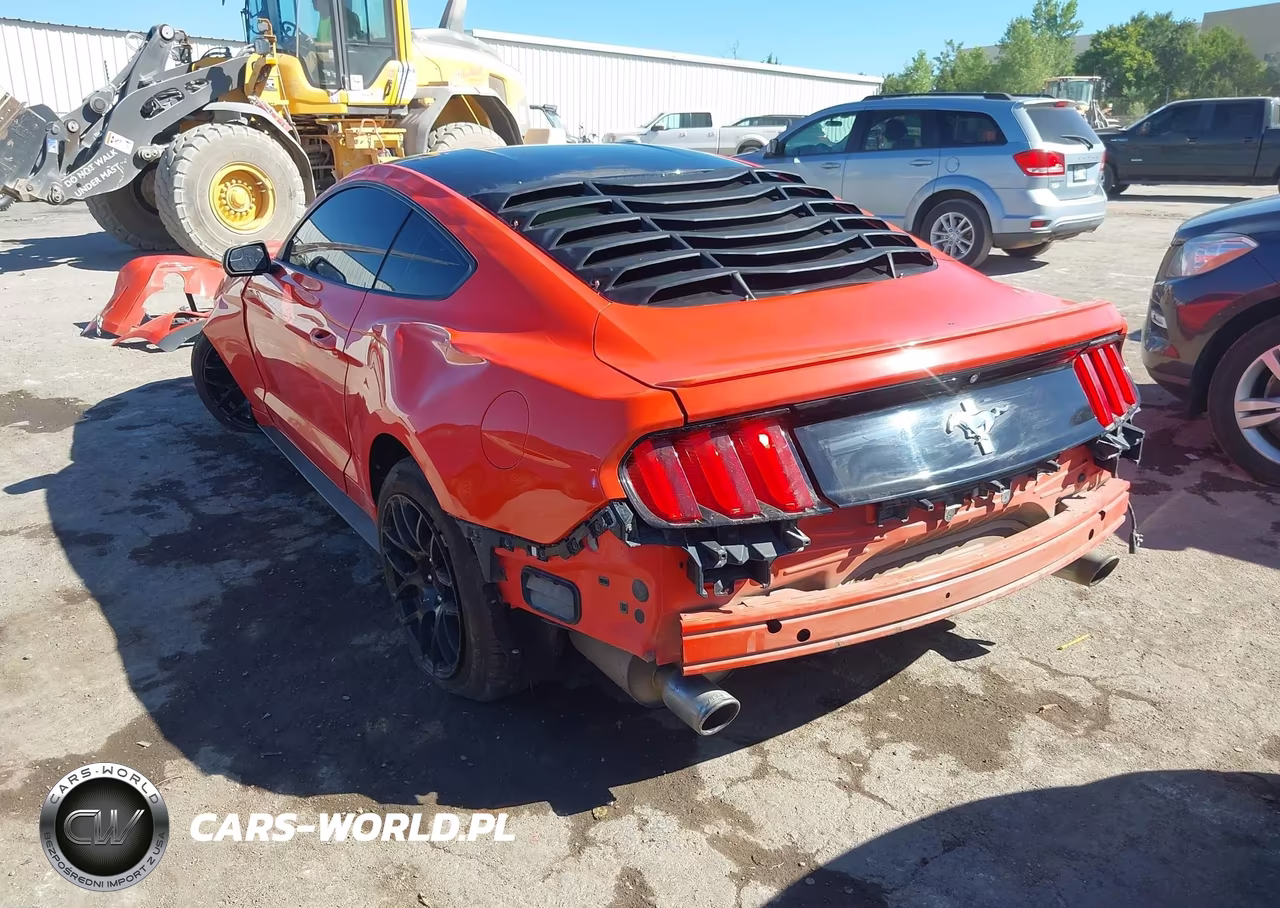 2015 Ford Mustang V6 VIN:1FA6P8AM3F5408371 - 3