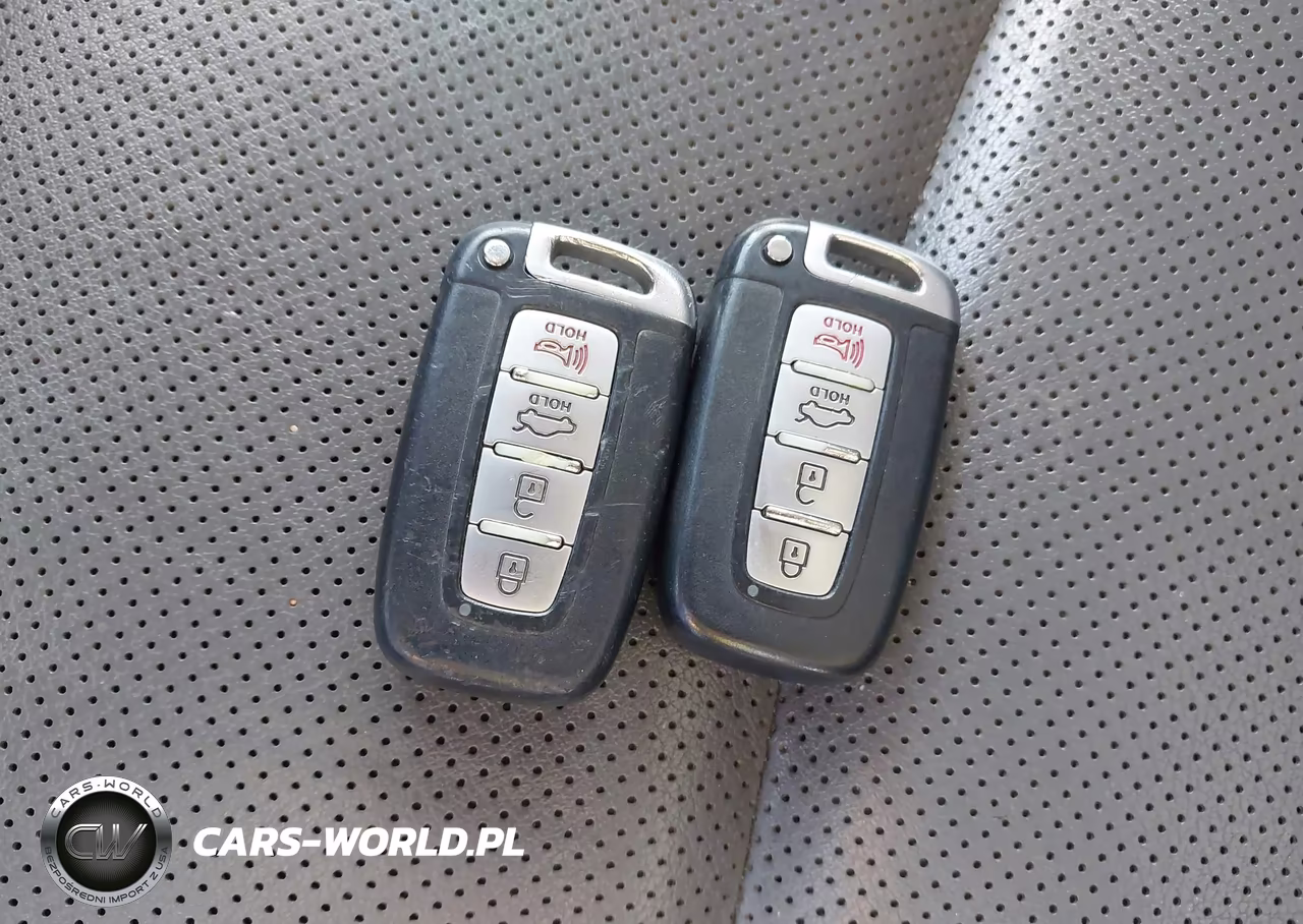 2015 Hyundai Sonata Hybrid Limited VIN:KMHEC4A41FA127067 - 11