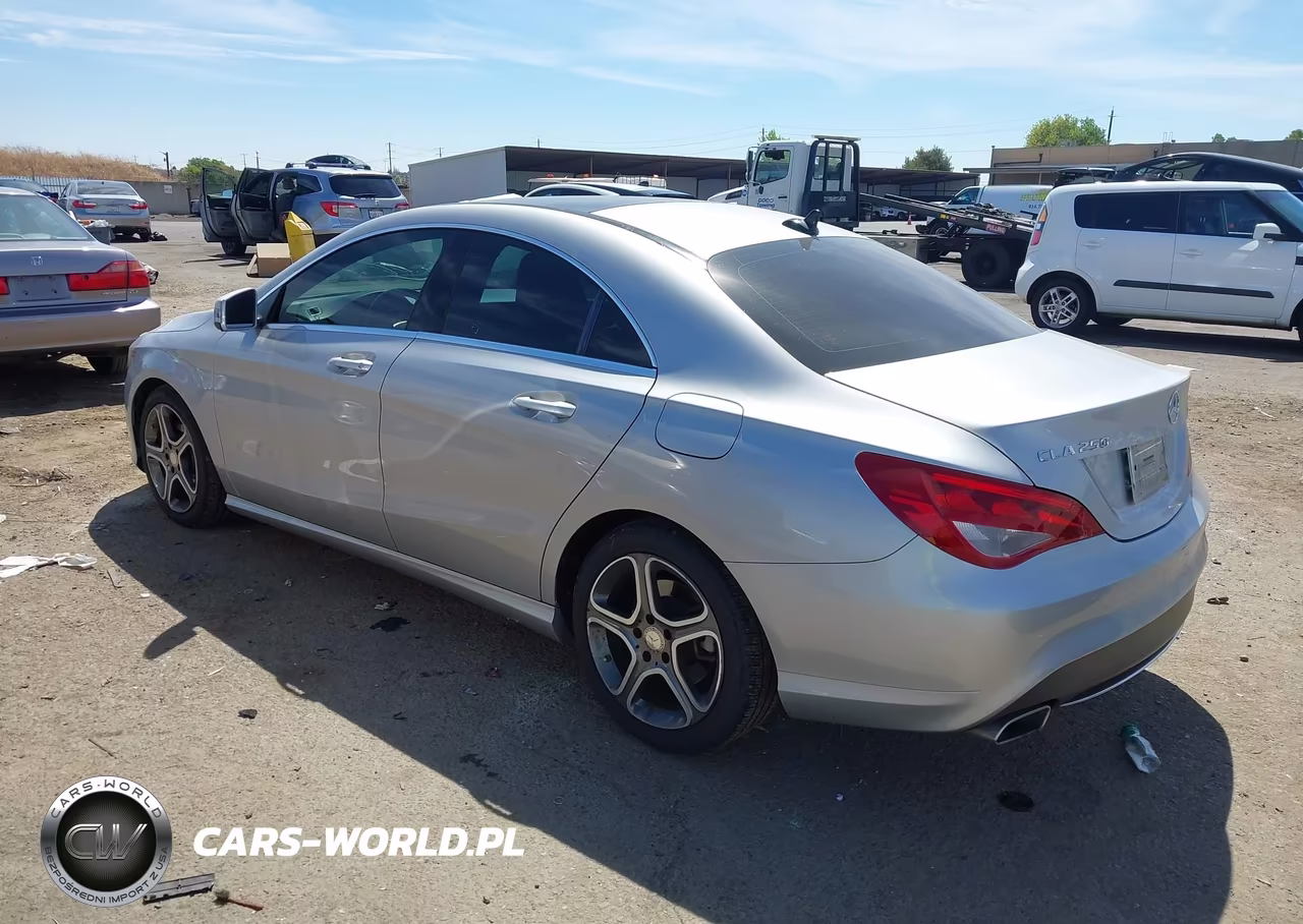 2014 Mercedes-Benz Cla 250 VIN:WDDSJ4EB5EN042414 - 3