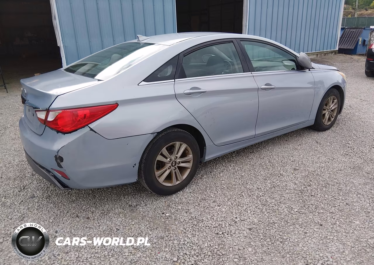 2012 Hyundai Sonata Gls VIN:5NPEB4AC9CH387137 - 4