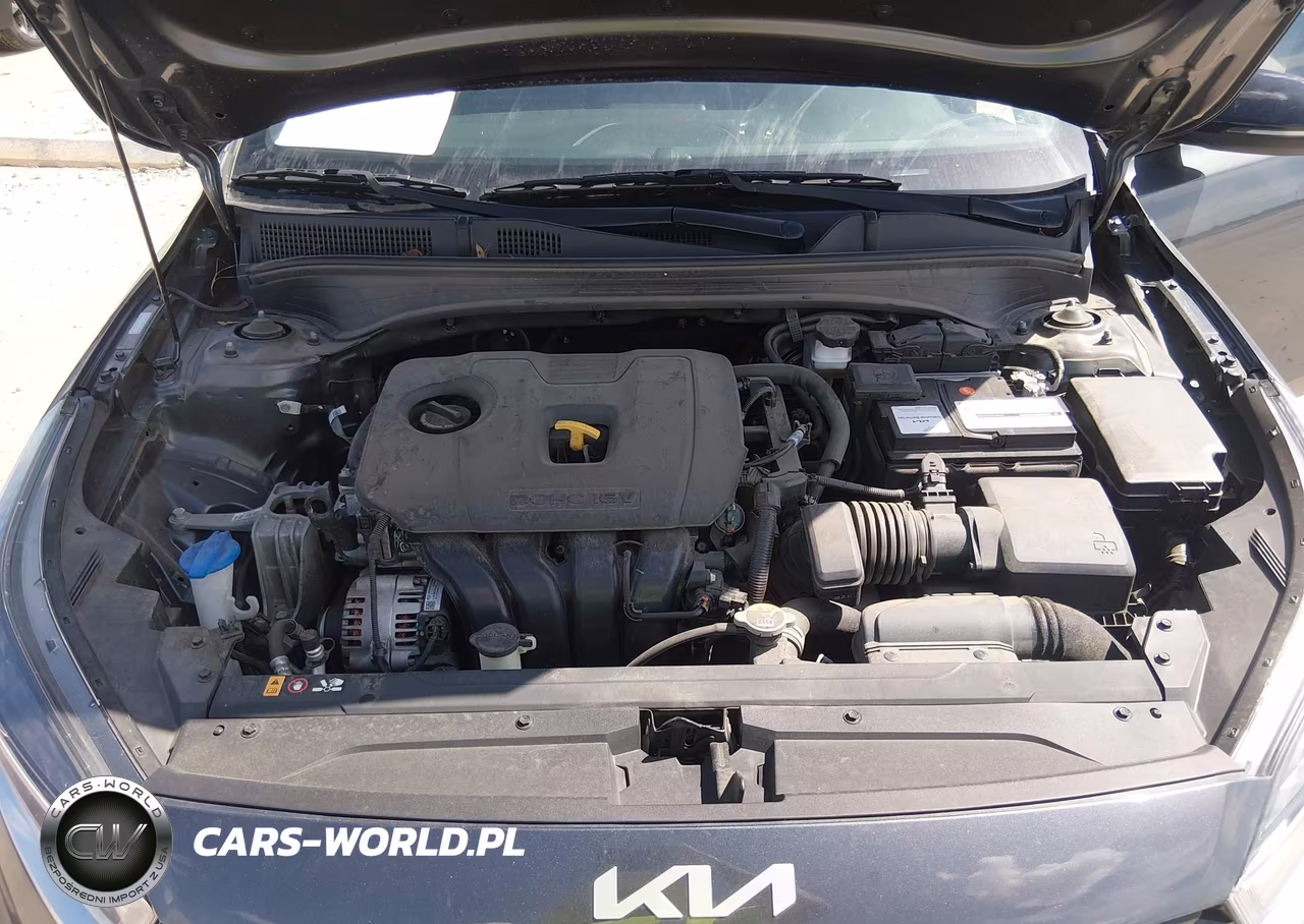 2023 Kia Forte Gt-Line VIN:3KPF54AD9PE573002 - 10