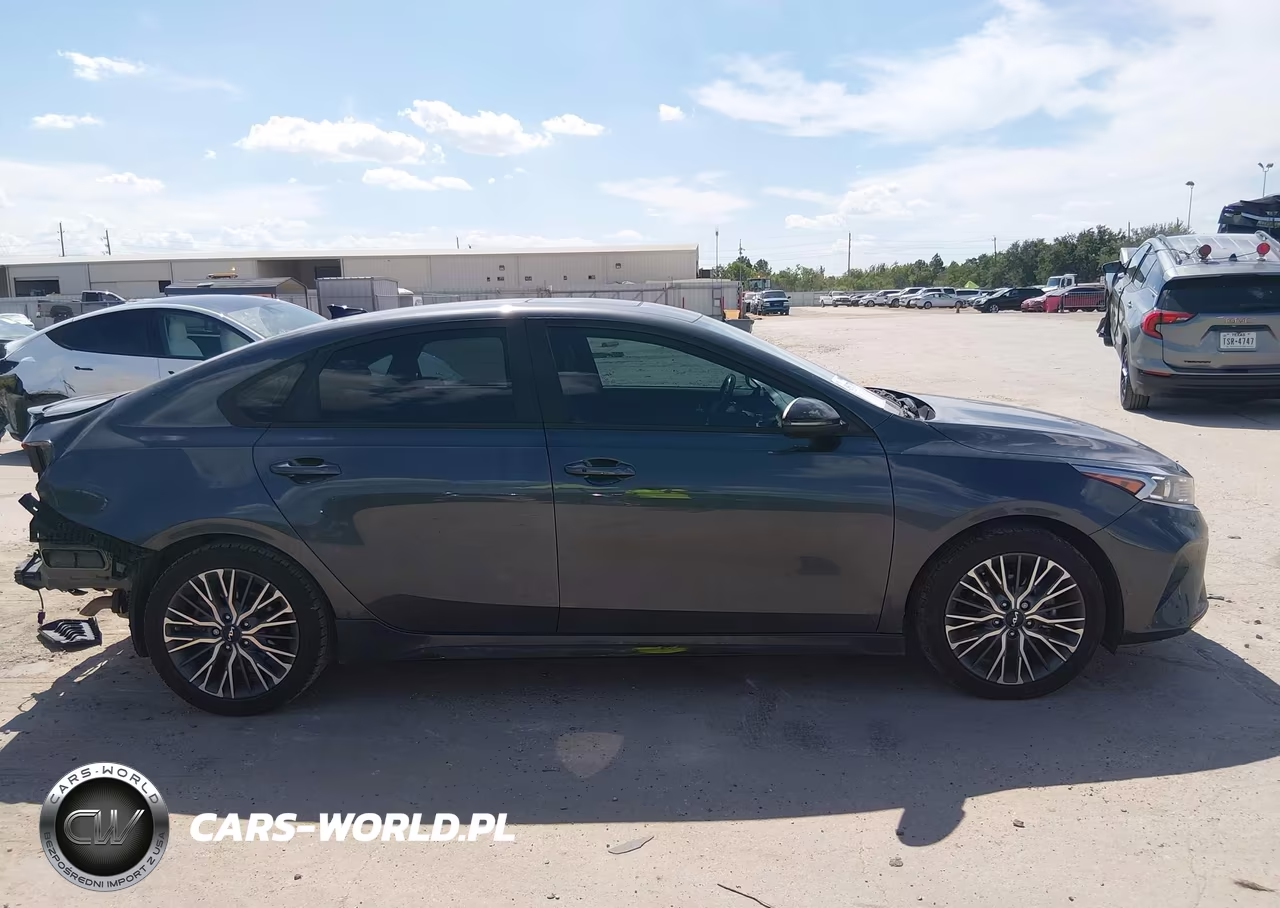2023 Kia Forte Gt-Line VIN:3KPF54AD9PE573002 - 14