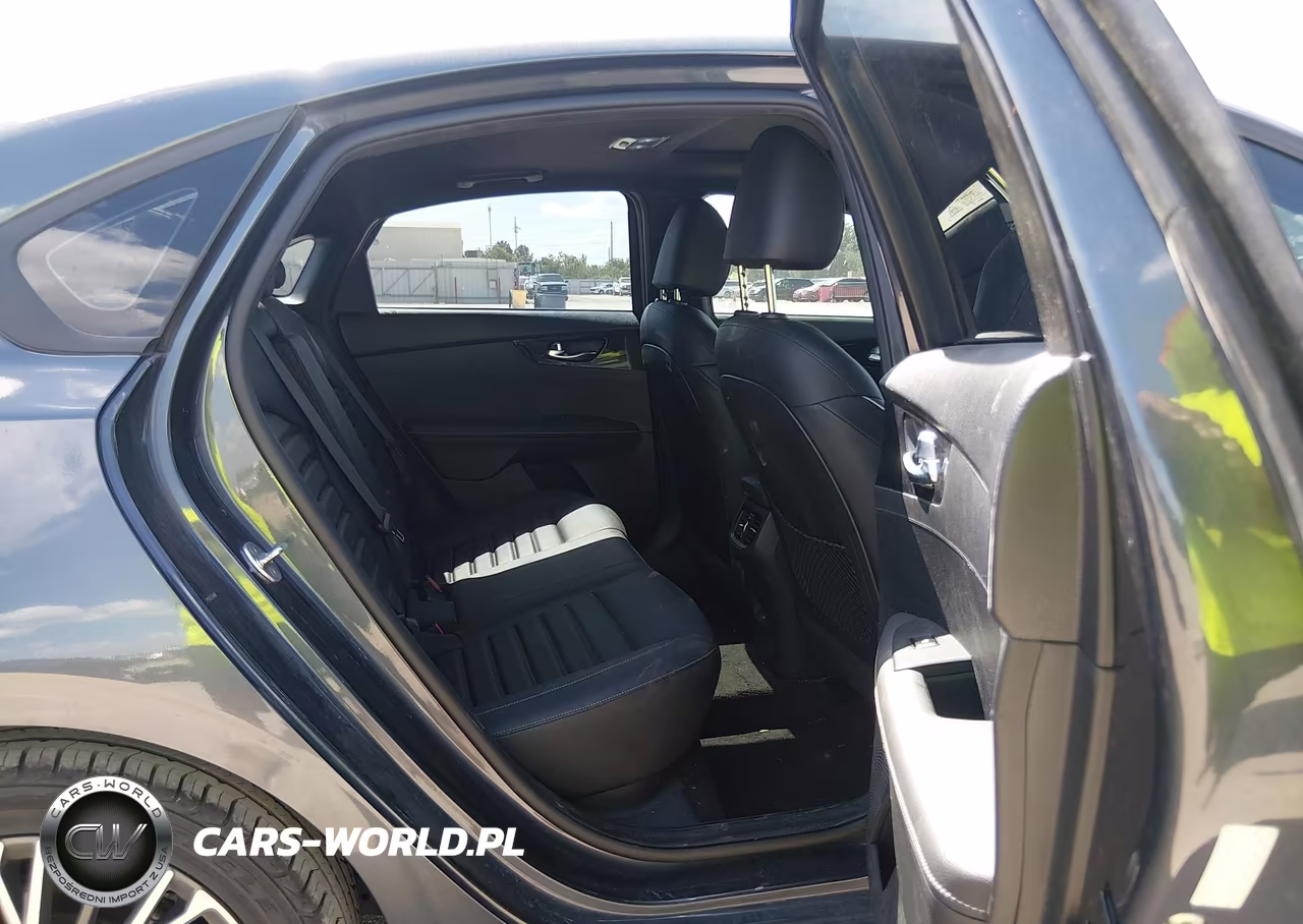 2023 Kia Forte Gt-Line VIN:3KPF54AD9PE573002 - 8