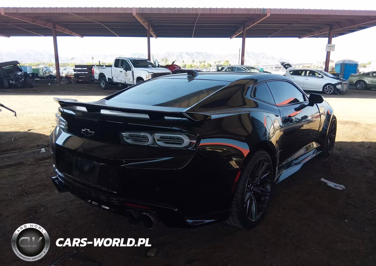 2018 Chevrolet Camaro Zl1 VIN:1G1FK1R66J0126438 - 4