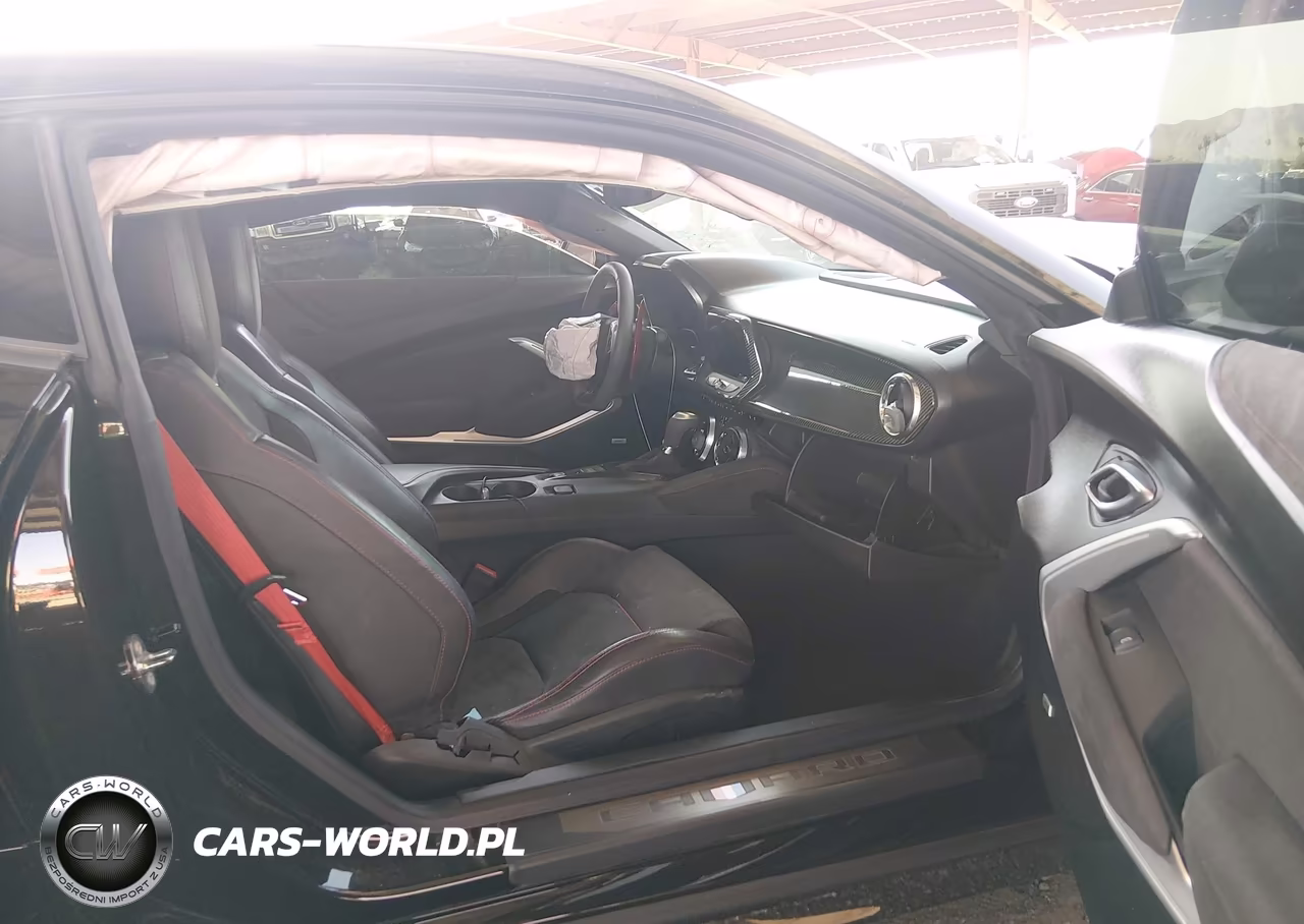 2018 Chevrolet Camaro Zl1 VIN:1G1FK1R66J0126438 - 5