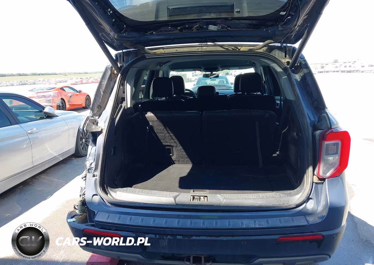 2021 Ford Explorer Xlt VIN:1FMSK8DH7MGB60788 - 18