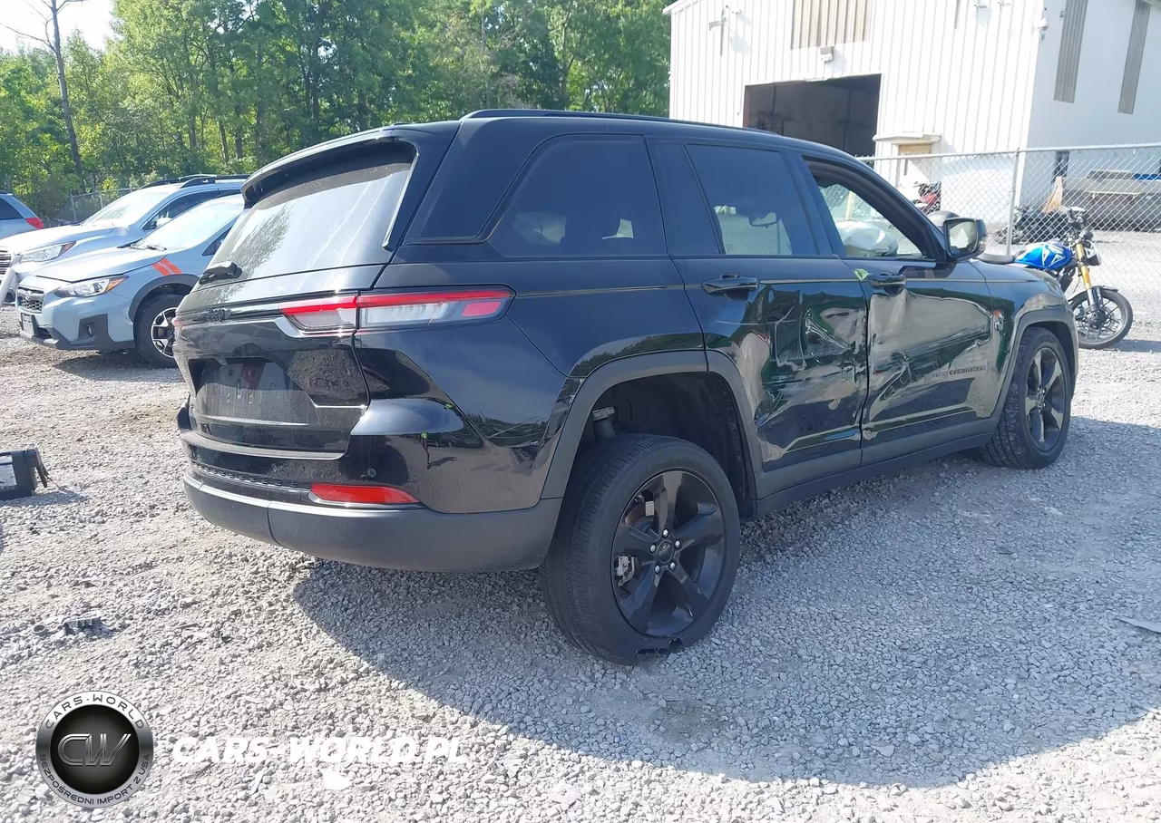 2023 Jeep Grand Cherokee Altitude 4X4 VIN:1C4RJHAG5P8850930 - 4