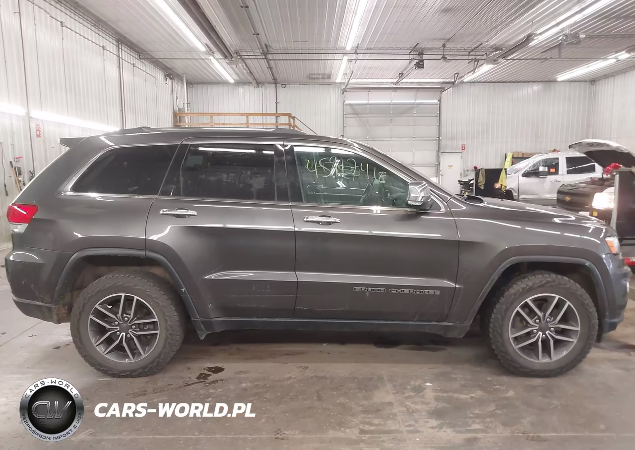 2019 Jeep Grand Cherokee Limited 4X4 VIN:1C4RJFBG2KC813861 - 13