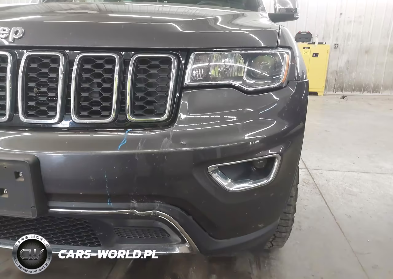 2019 Jeep Grand Cherokee Limited 4X4 VIN:1C4RJFBG2KC813861 - 18