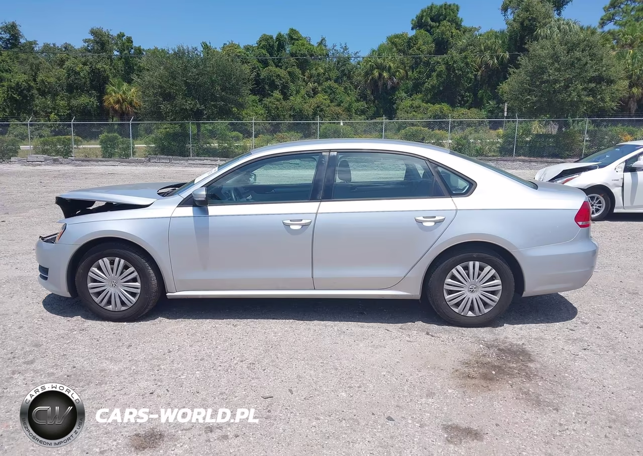 2014 Volkswagen Passat 1.8T S VIN:1VWAT7A30EC111373 - 14