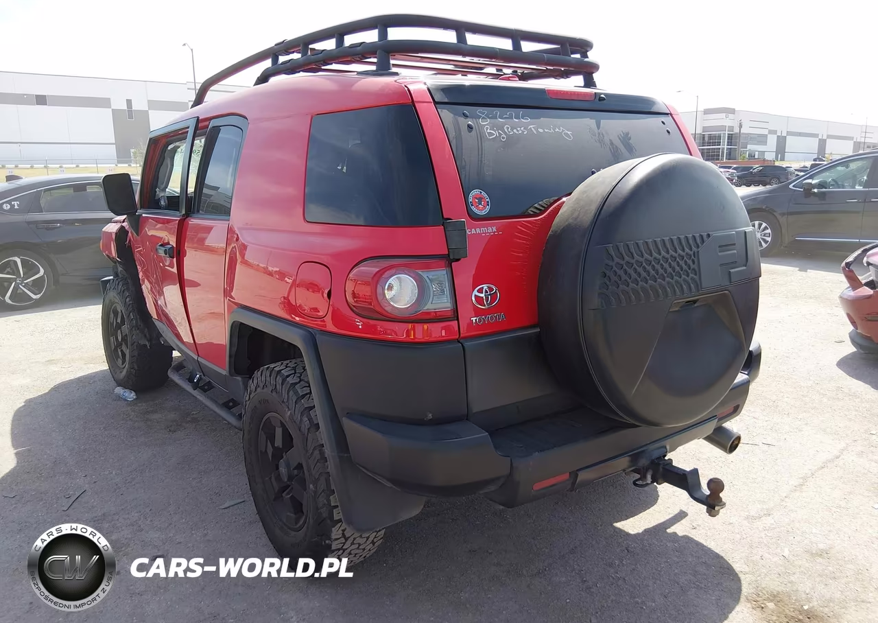 2012 Toyota Fj Cruiser VIN:JTEBU4BF6CK132304 - 3