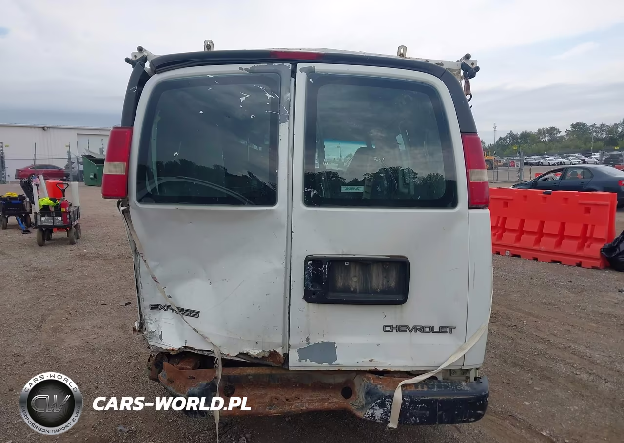 2004 Chevrolet Express VIN:1GCHG35U141188040 - 16