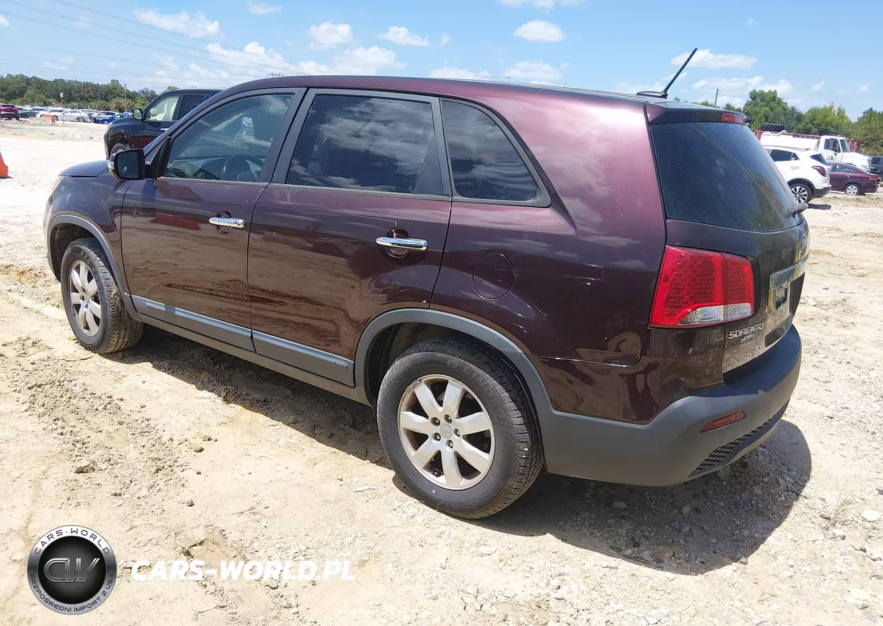 2013 Kia Sorento Lx VIN:5XYKT3A15DG380526 - 3