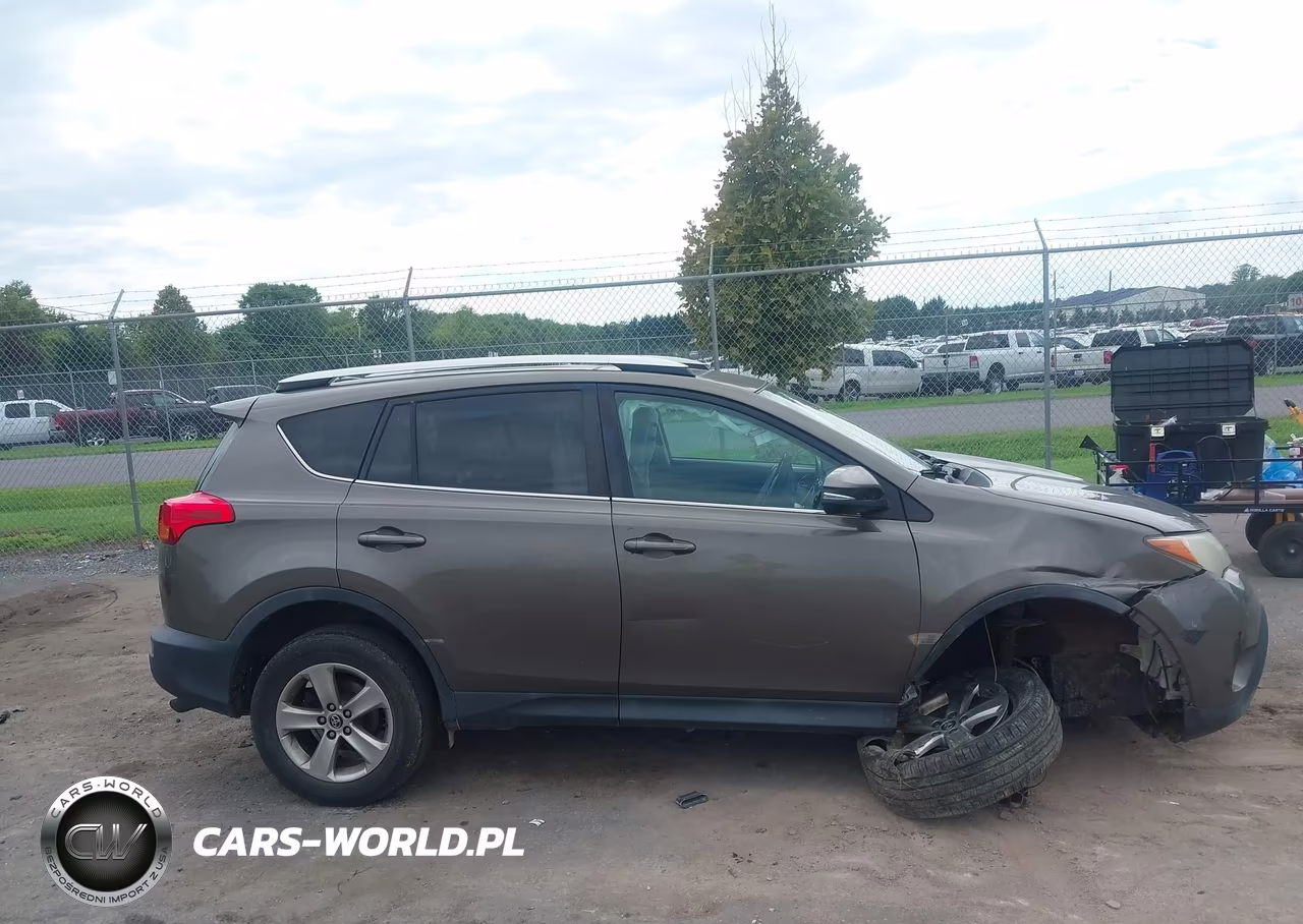2015 Toyota Rav4 Xle VIN:2T3WFREV1FW217580 - 13
