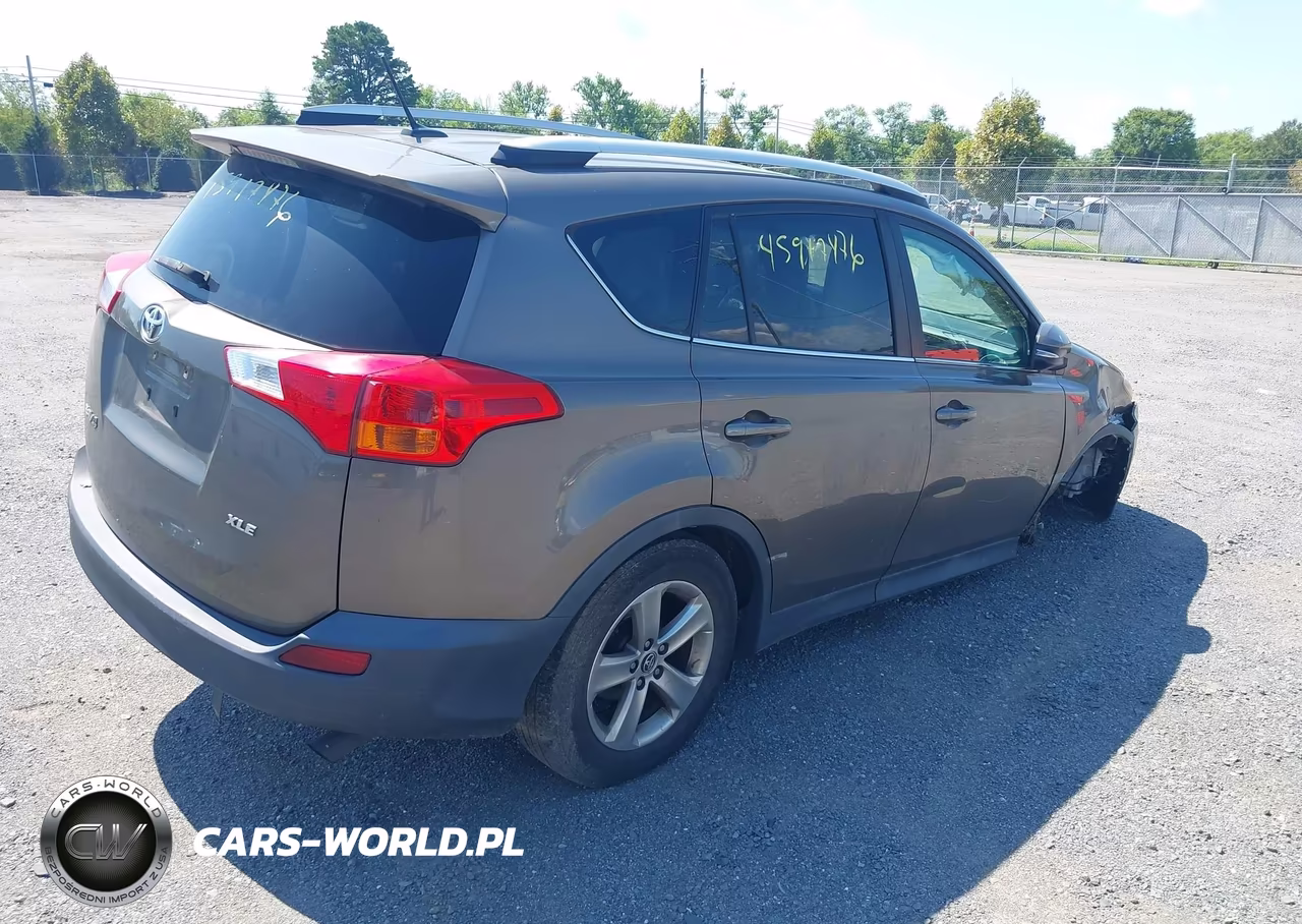 2015 Toyota Rav4 Xle VIN:2T3WFREV1FW217580 - 4
