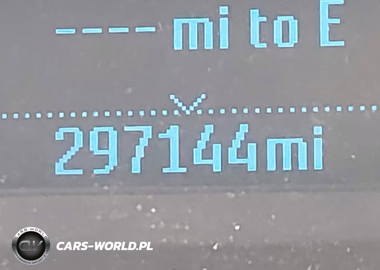 2018 Ford Transit-250 VIN:1FTYR2CM0JKA54729 - 15
