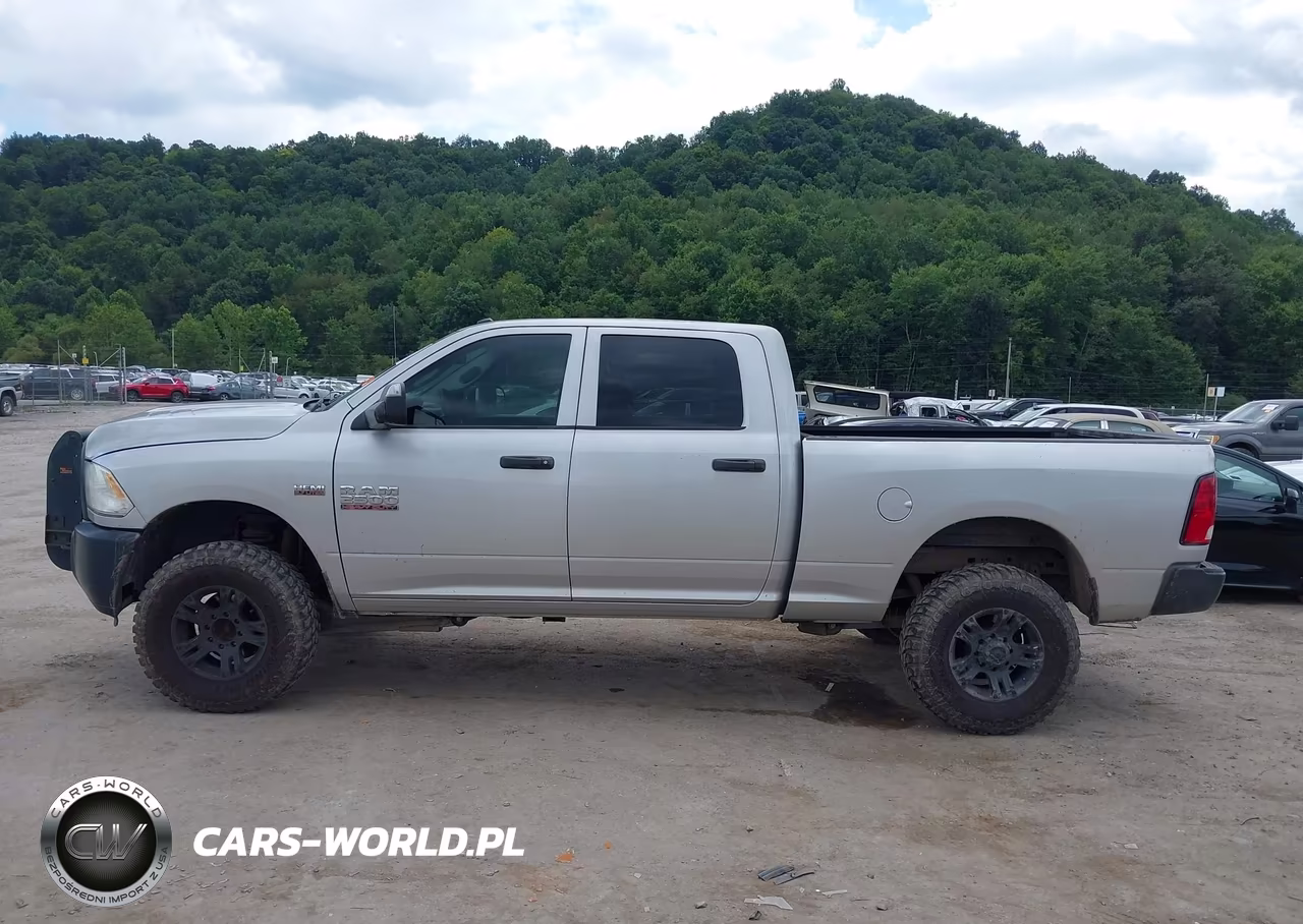 2014 Ram 2500 Tradesman VIN:3C6TR5CT5EG240046 - 14