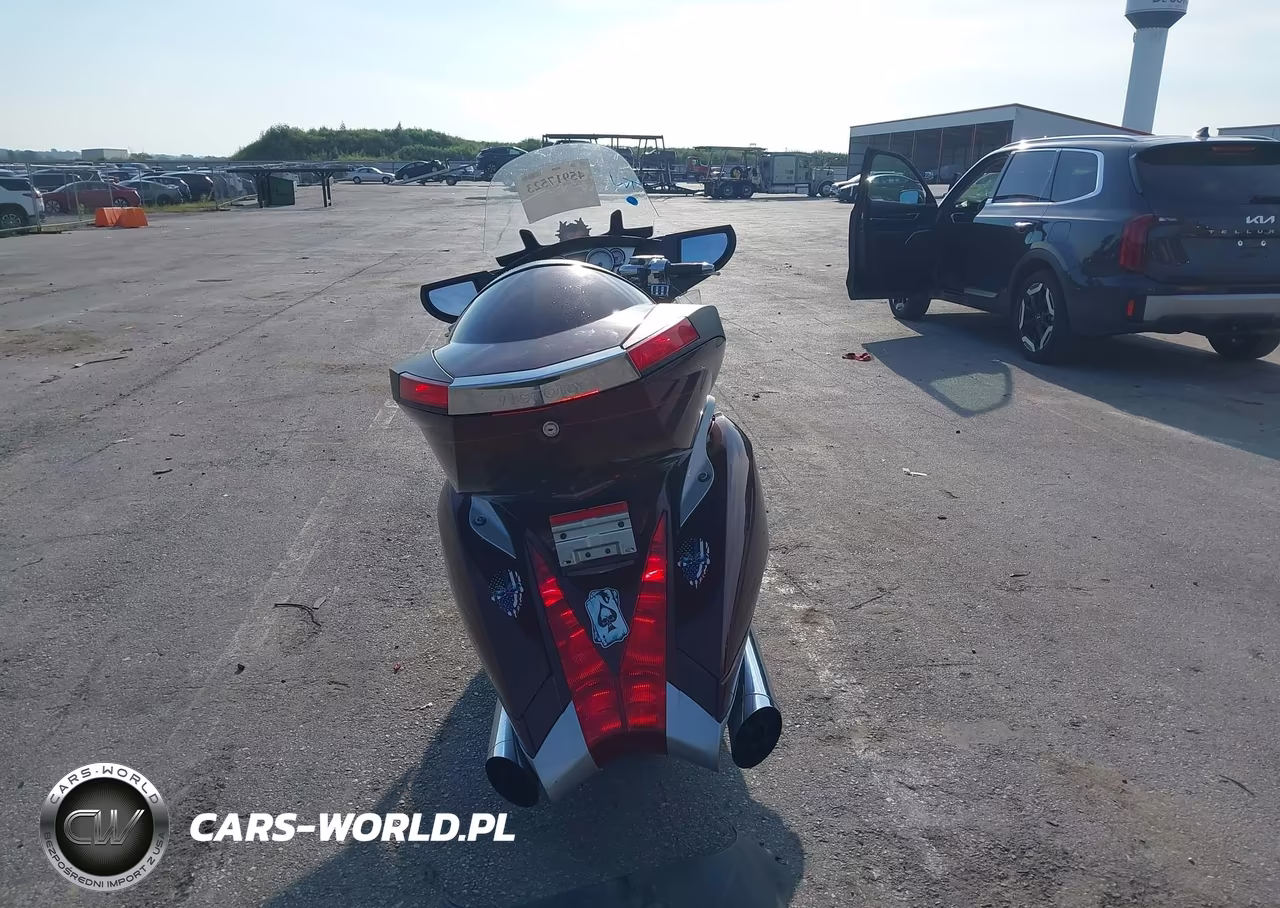 2008 Victory Motorcycles Vision Deluxe VIN:5VPSD36D883005726 - 6