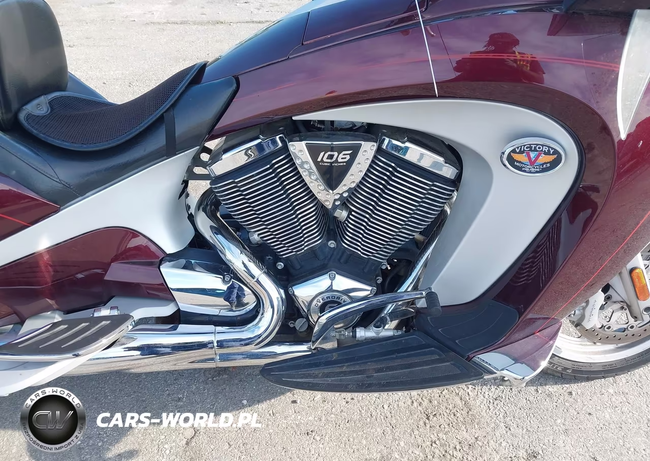 2008 Victory Motorcycles Vision Deluxe VIN:5VPSD36D883005726 - 8