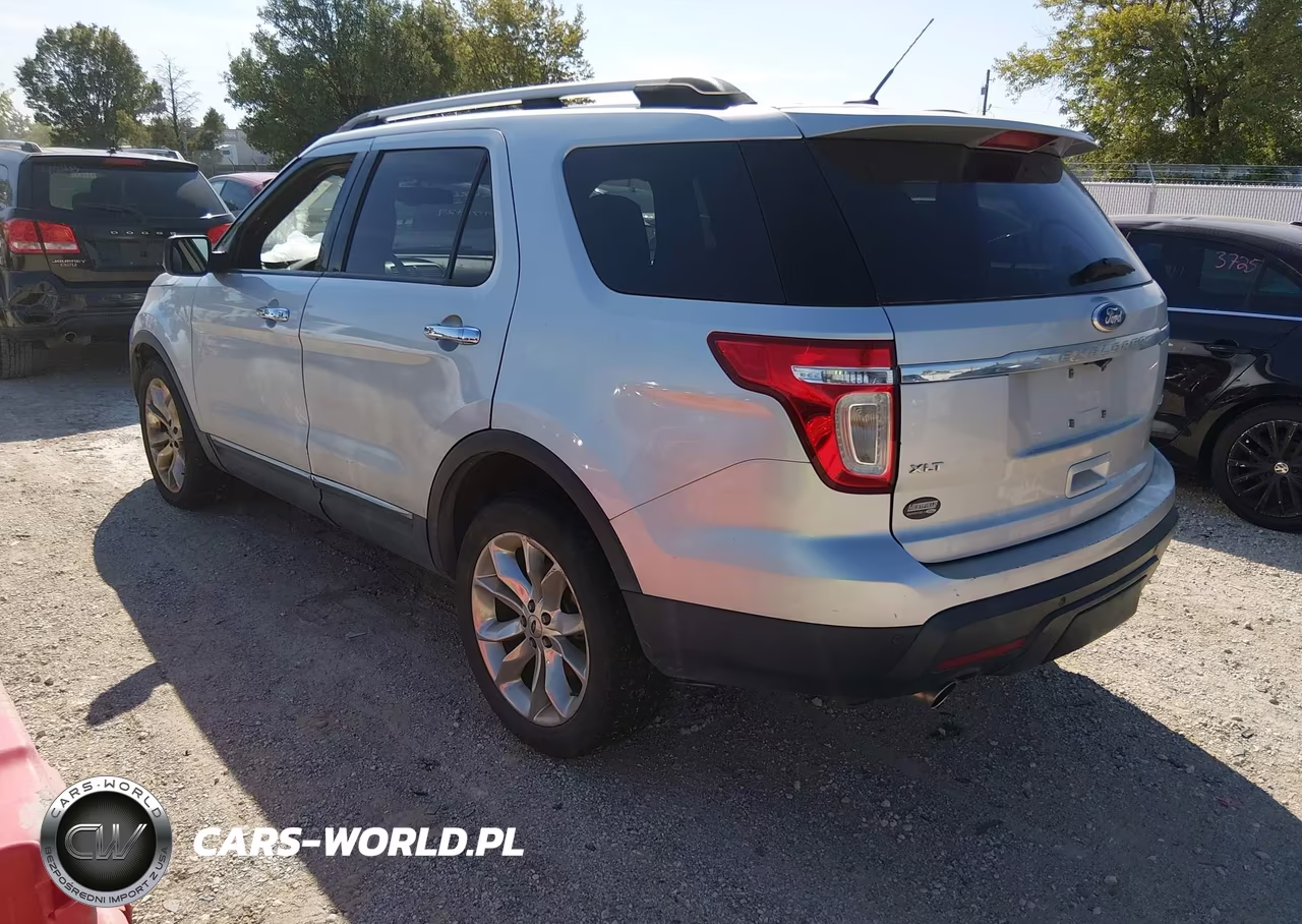 2011 Ford Explorer Xlt VIN:1FMHK8D8XBGA45481 - 3