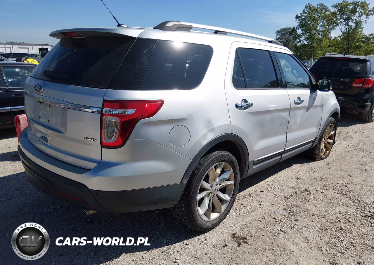 2011 Ford Explorer Xlt VIN:1FMHK8D8XBGA45481 - 4