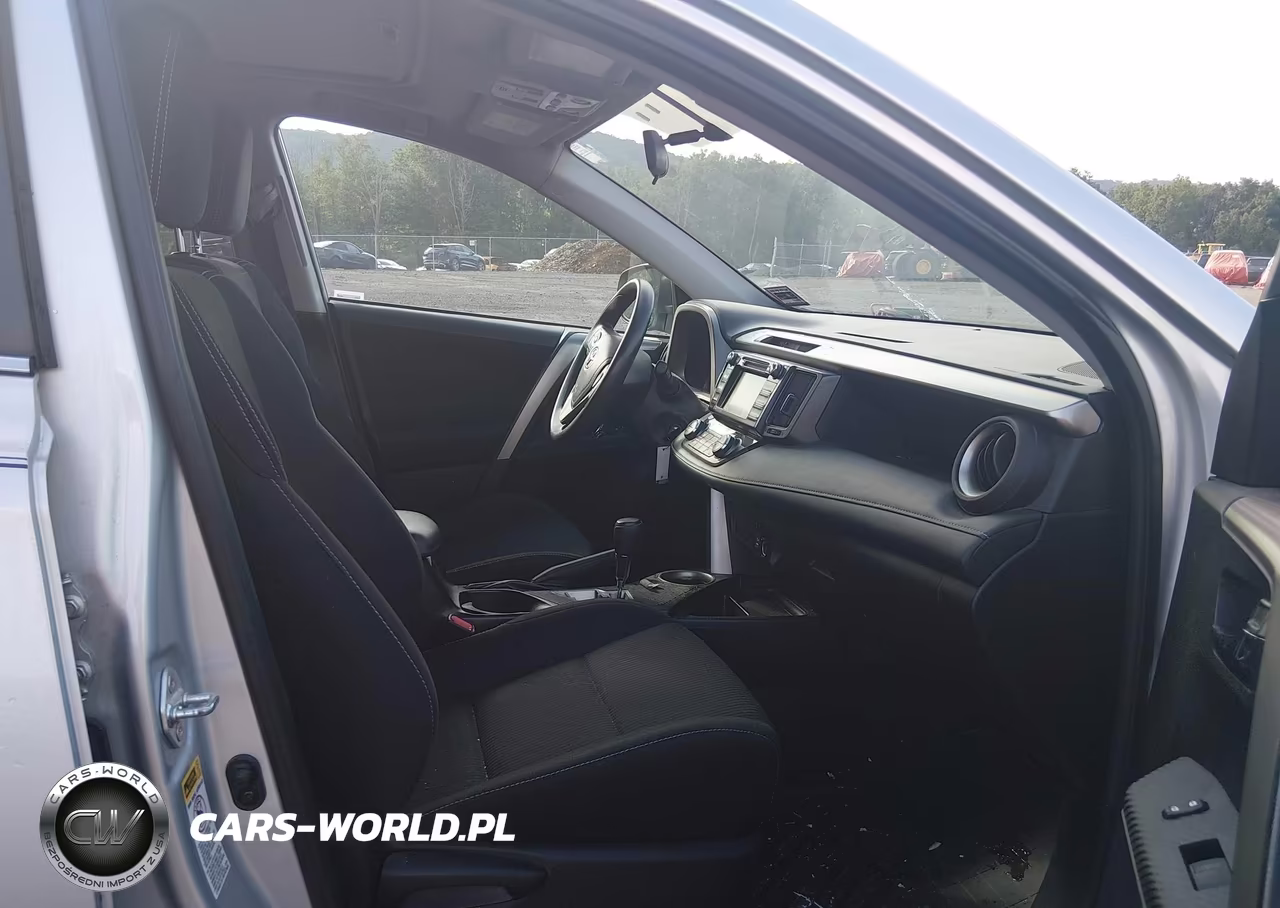2015 Toyota Rav4 Xle VIN:2T3RFREV1FW328272 - 5