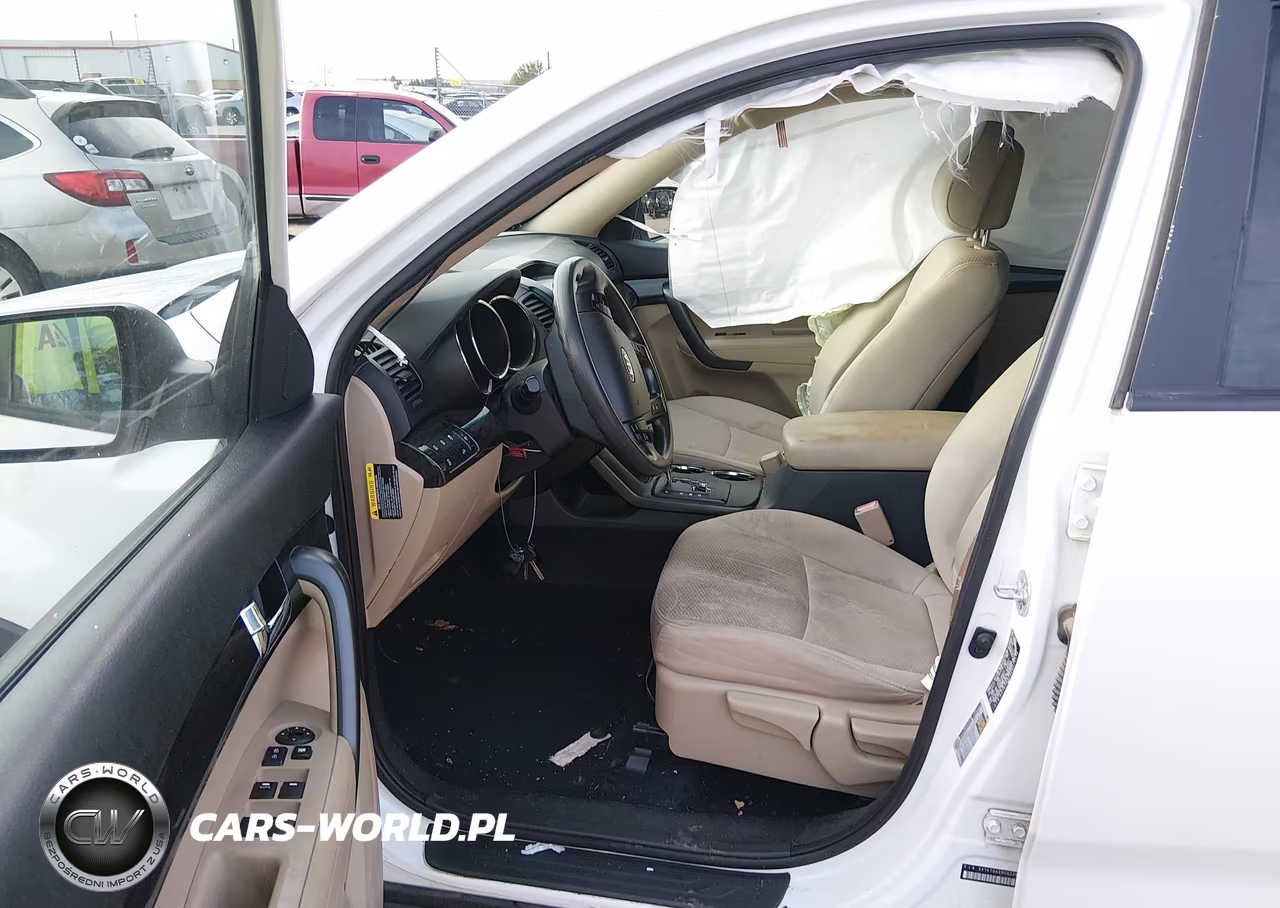 2012 Kia Sorento Lx V6 VIN:5XYKTDA29CG228374 - 5