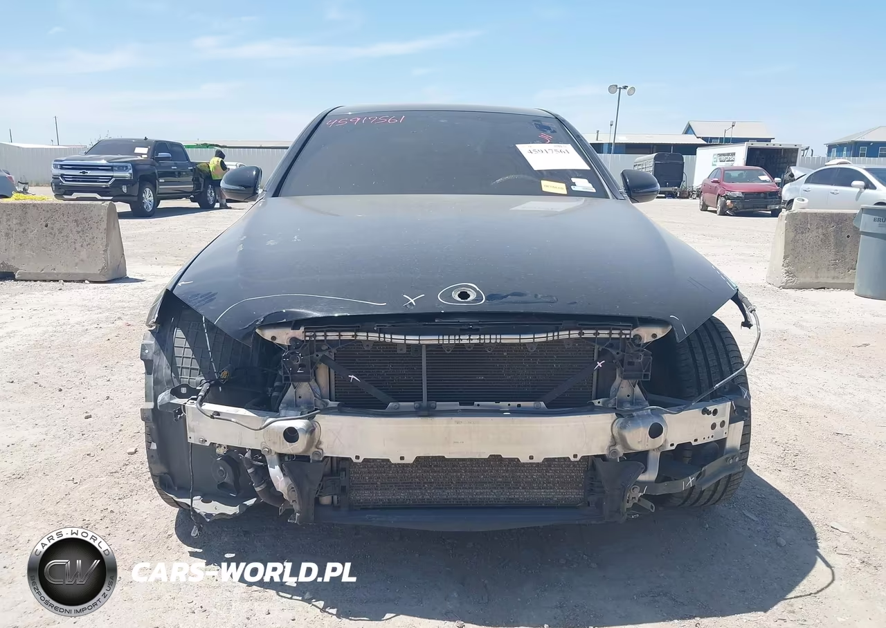 2018 Mercedes-Benz C 300 4Matic VIN:55SWF4KB4JU268968 - 12