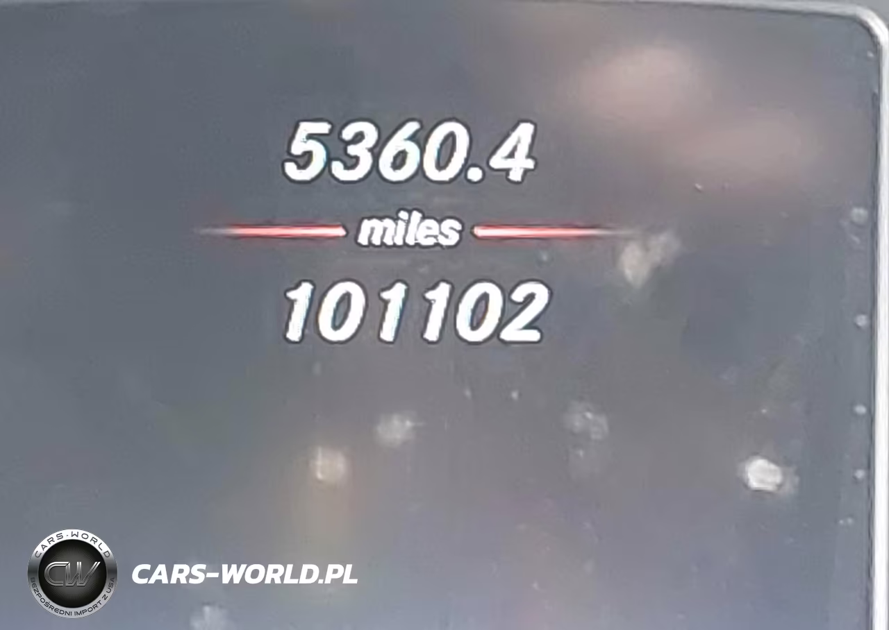 2018 Mercedes-Benz C 300 4Matic VIN:55SWF4KB4JU268968 - 15