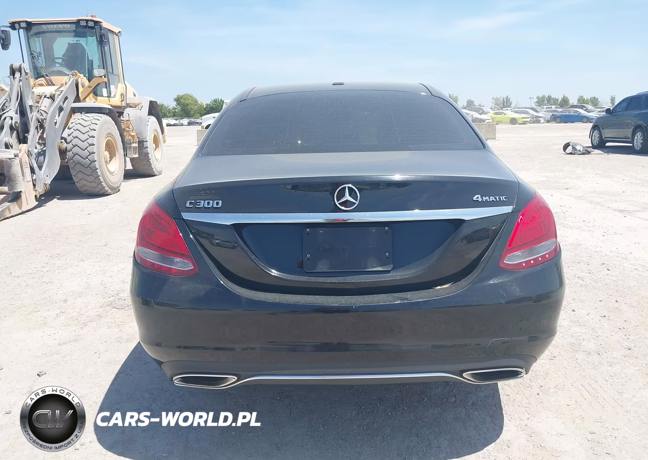 2018 Mercedes-Benz C 300 4Matic VIN:55SWF4KB4JU268968 - 16