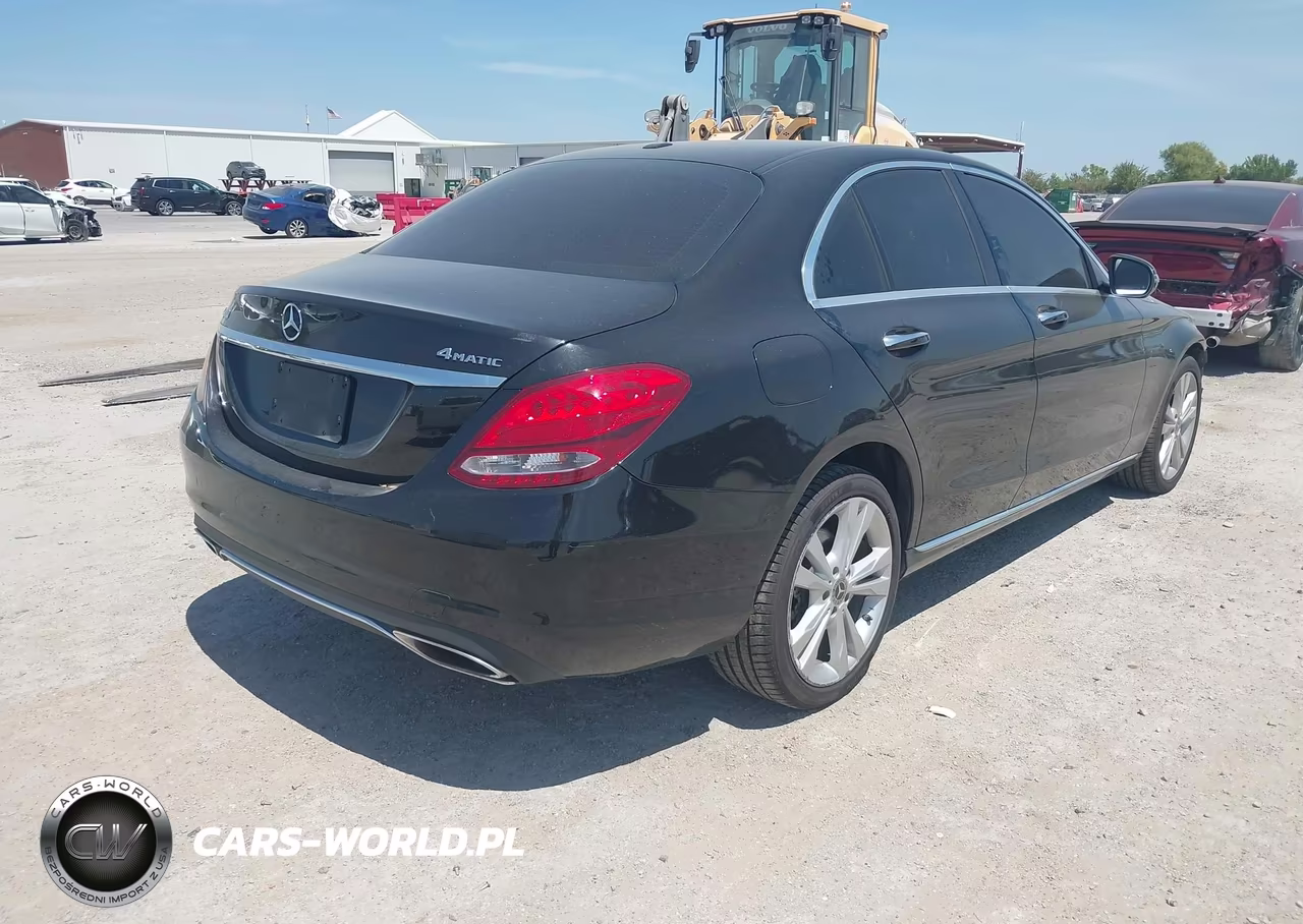 2018 Mercedes-Benz C 300 4Matic VIN:55SWF4KB4JU268968 - 4