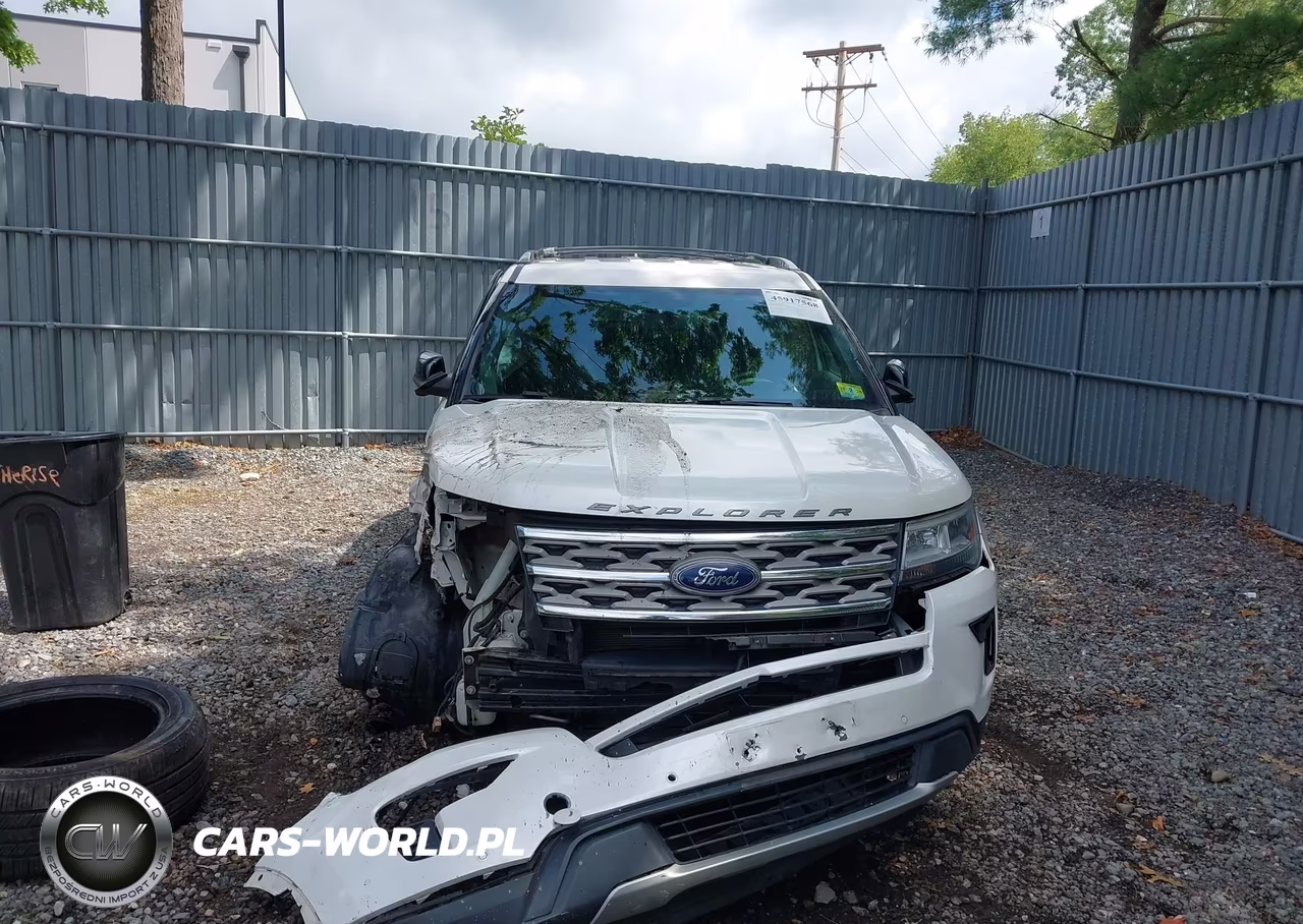 2018 Ford Explorer Xlt VIN:1FM5K8D85JGA62156 - 12