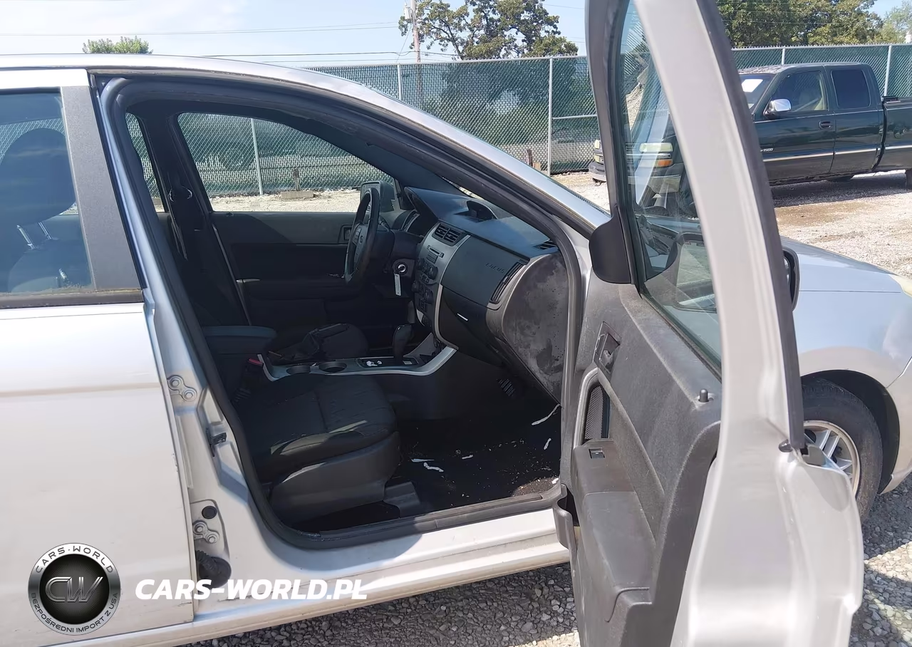 2010 Ford Focus Se VIN:1FAHP3FN2AW145337 - 5
