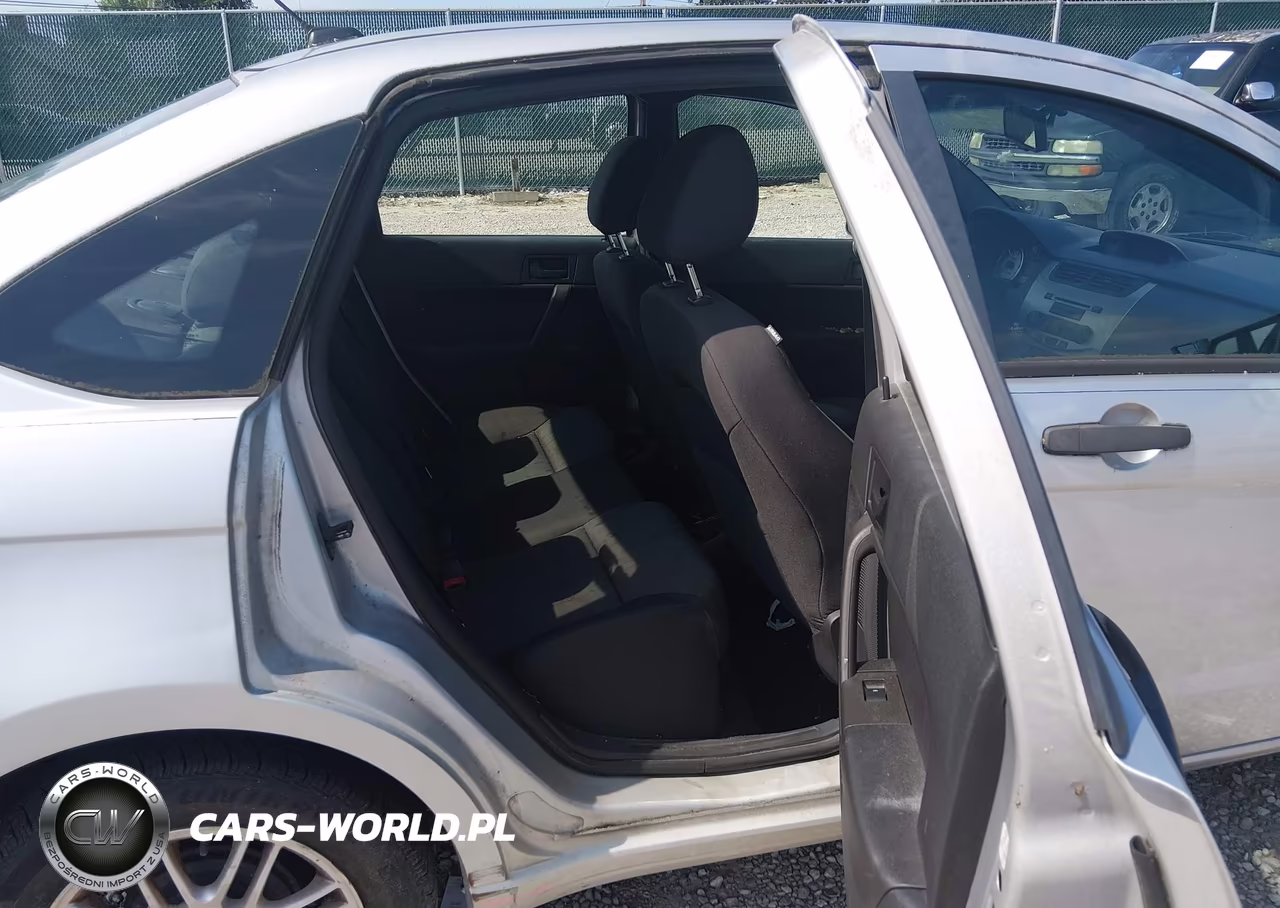 2010 Ford Focus Se VIN:1FAHP3FN2AW145337 - 8