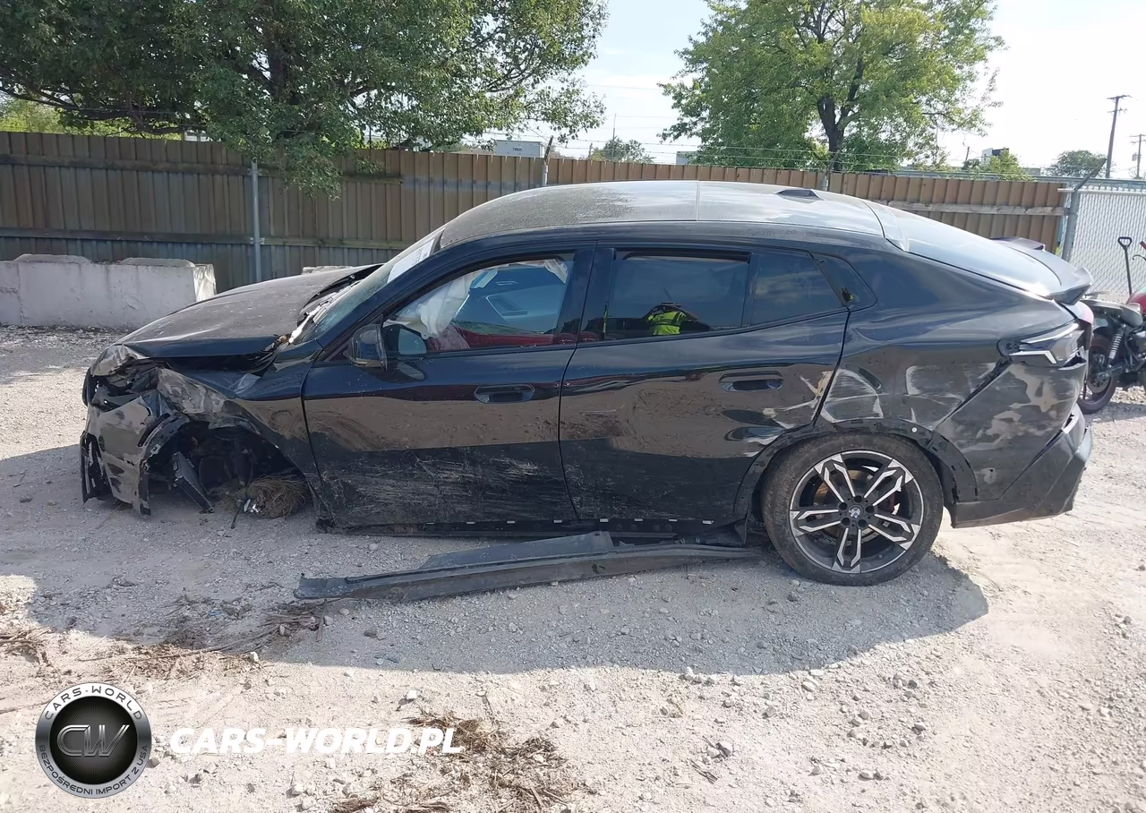 2025 BMW X2 xDrive28I VIN:WBX63GM07S5097968 - 13